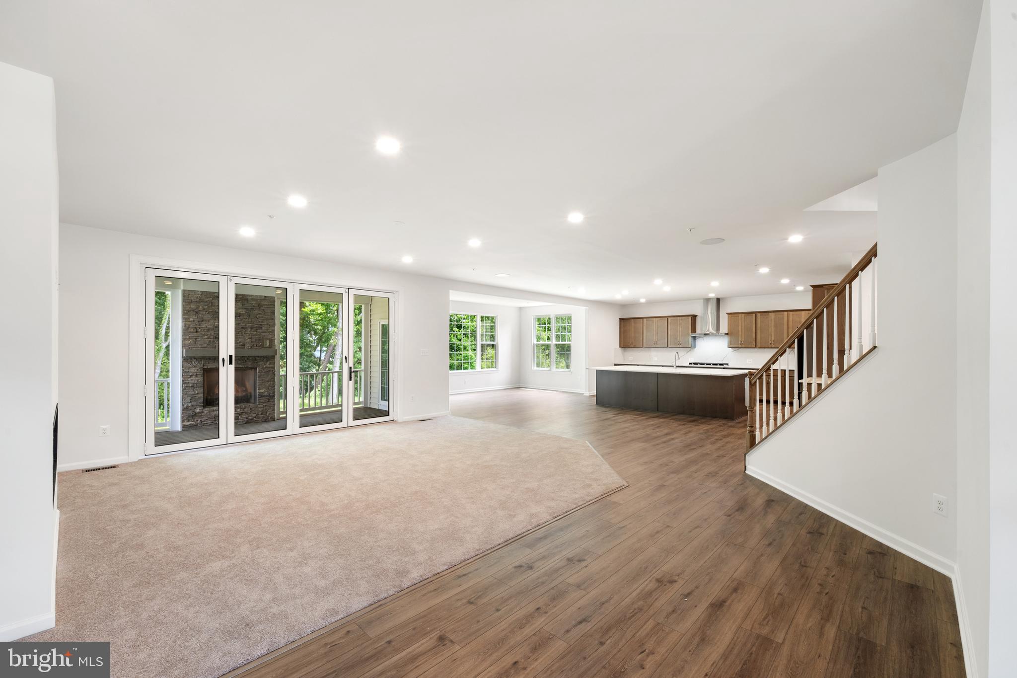 GLENN DALE ESTATES - Residential