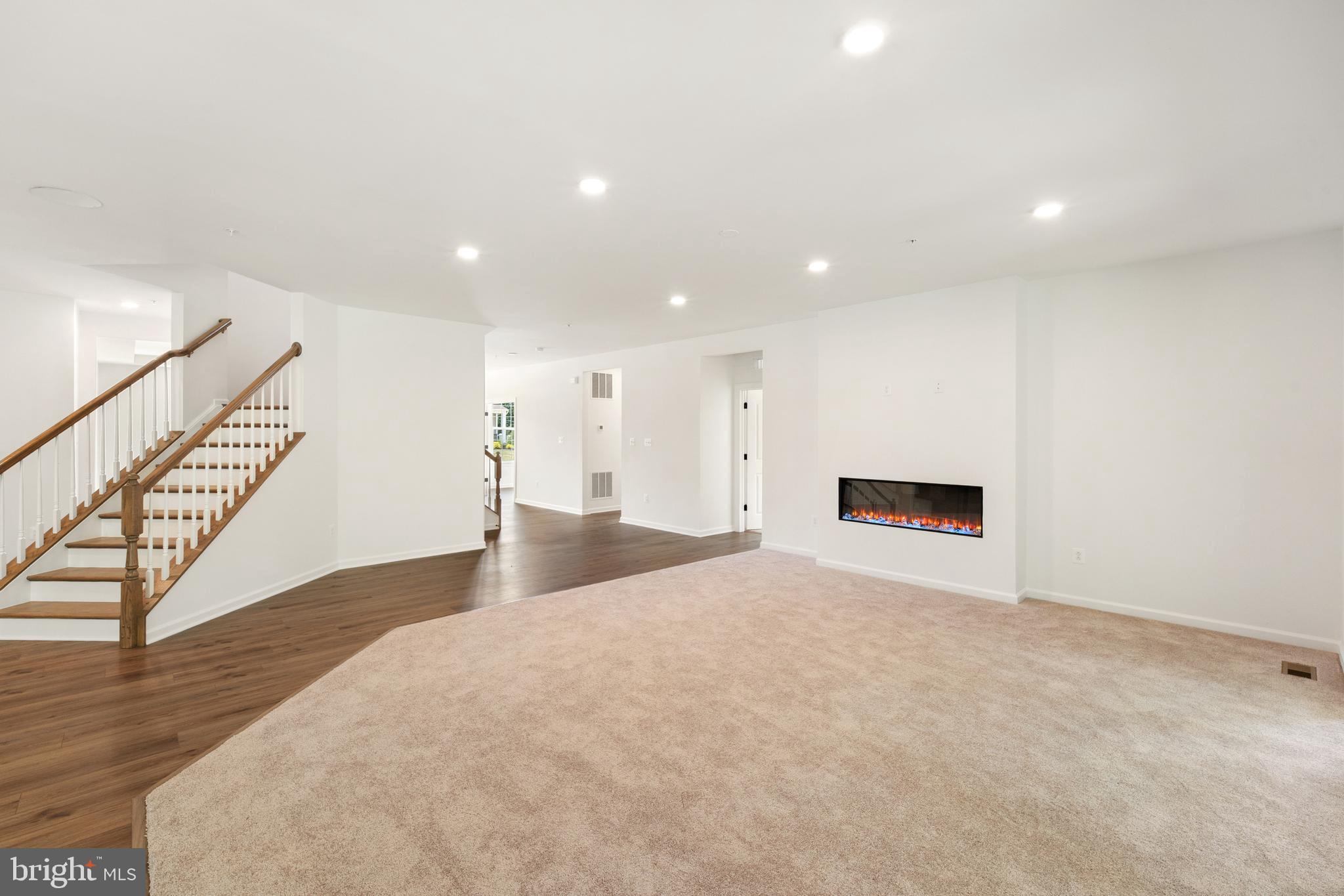 GLENN DALE ESTATES - Residential