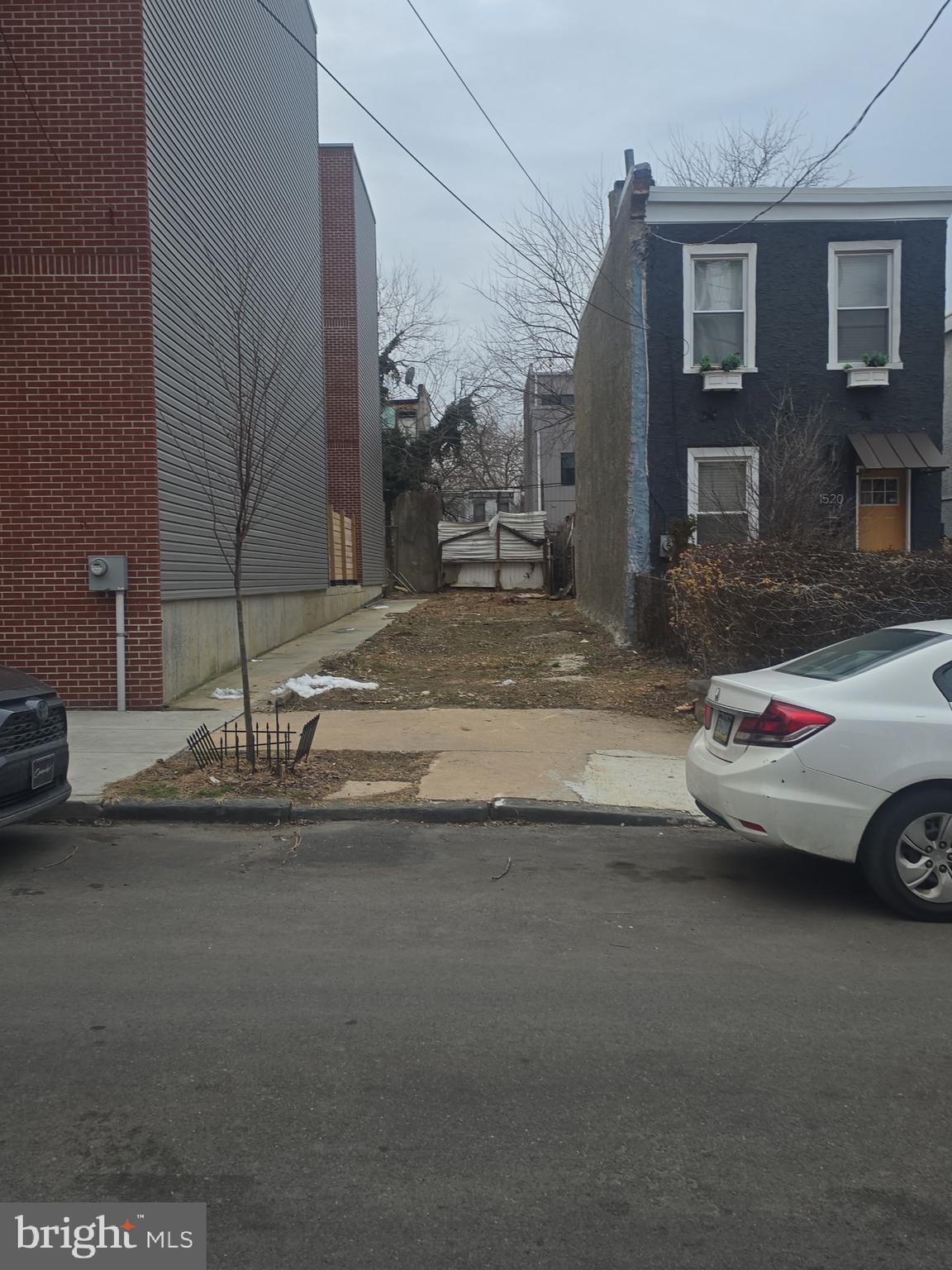 Excellent opportunity!  Large and deep lot on a terrific block in Brewerytown, ready for your next project.