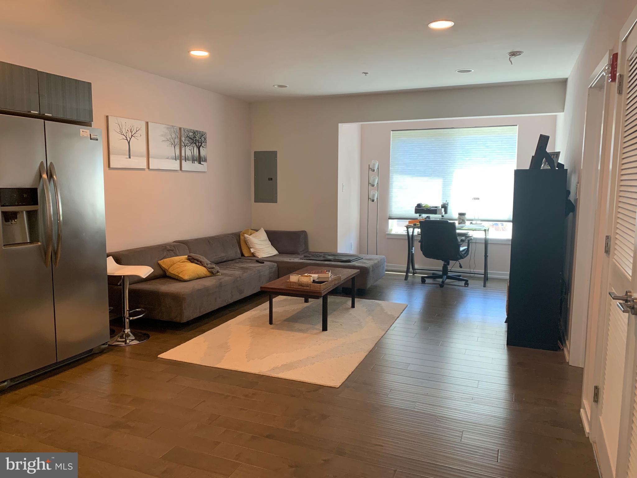 GRADUATE HOSPITAL - Residential Lease