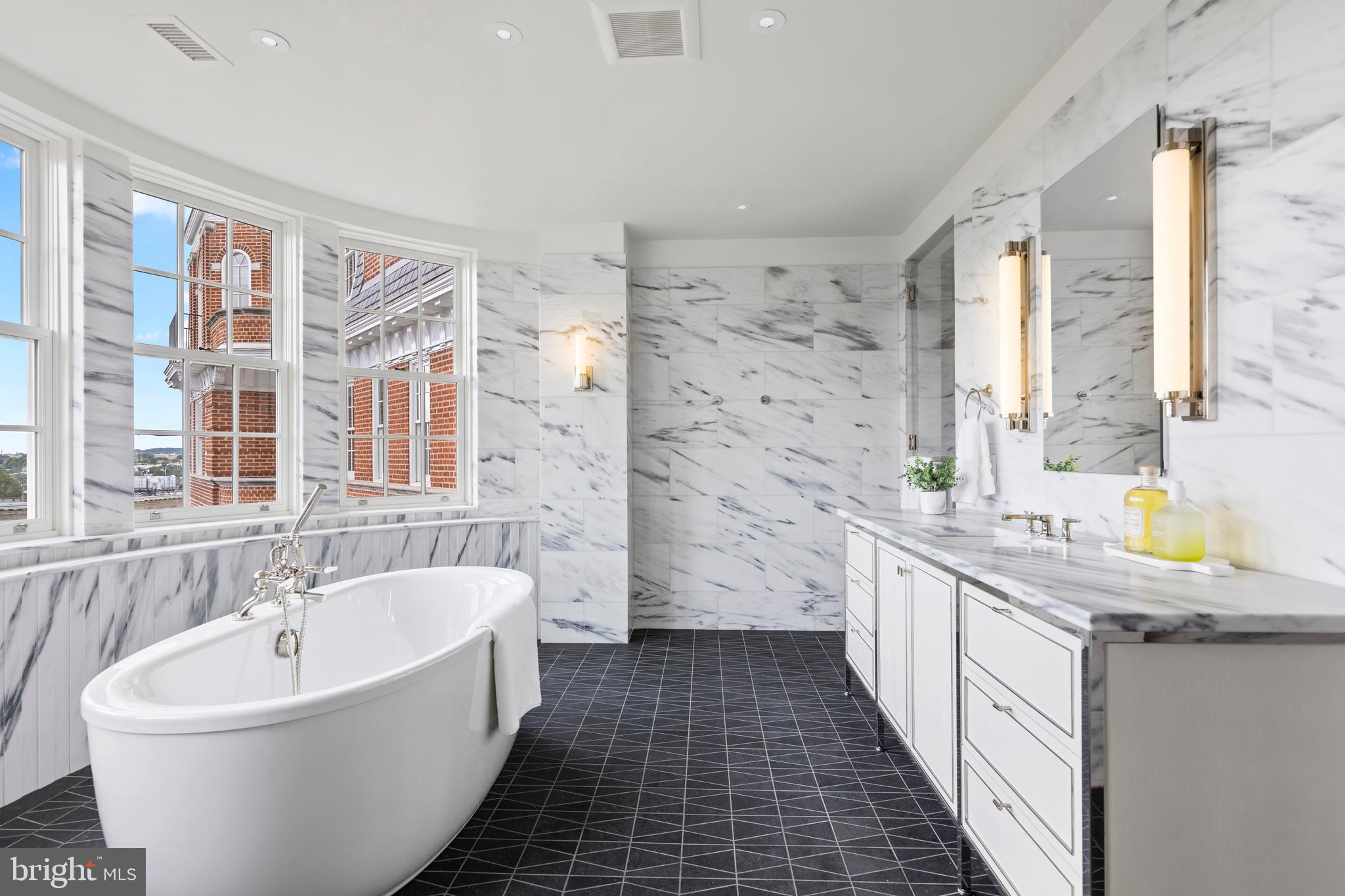 WOODLEY PARK - Residential
