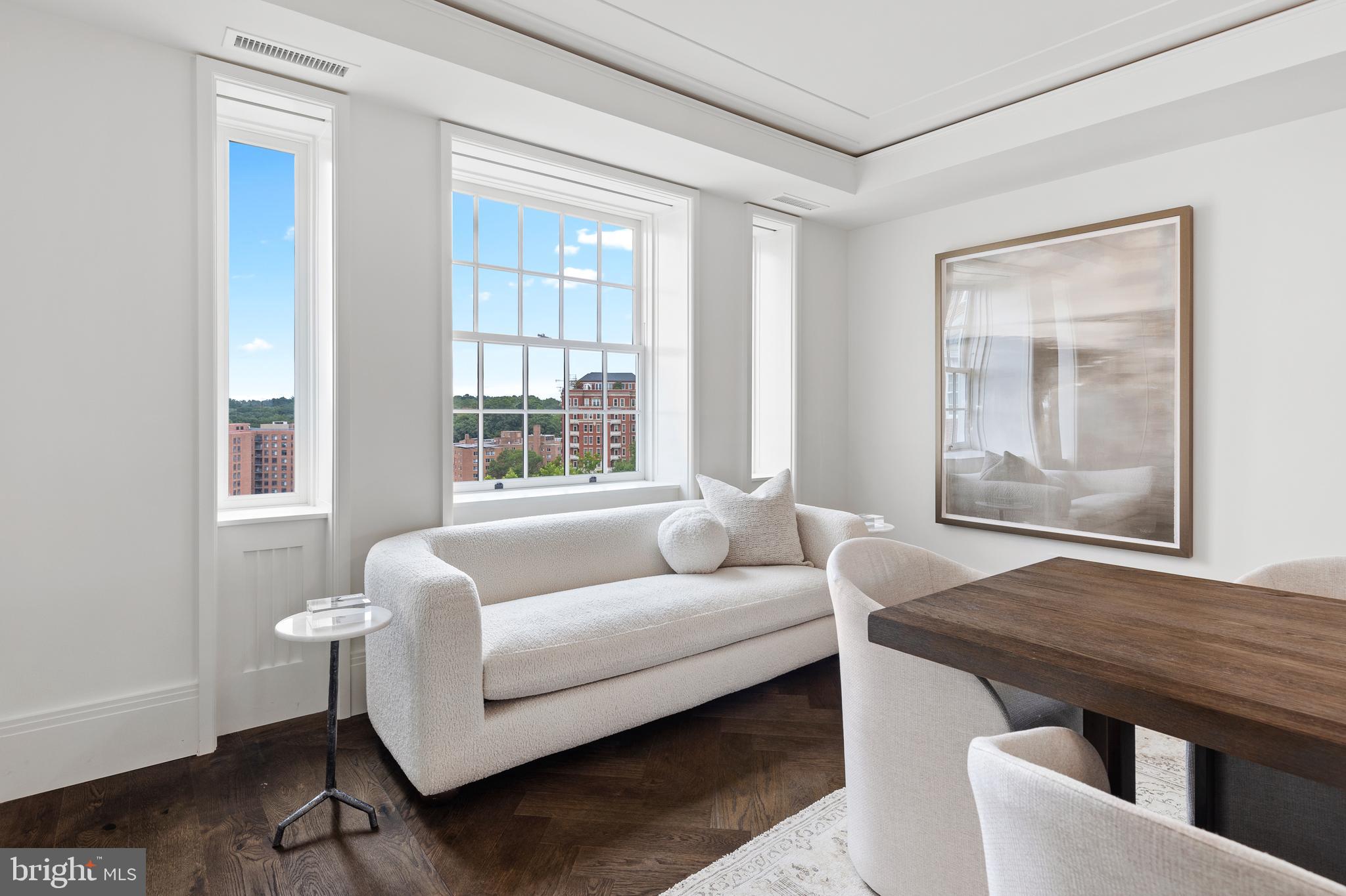 WOODLEY PARK - Residential