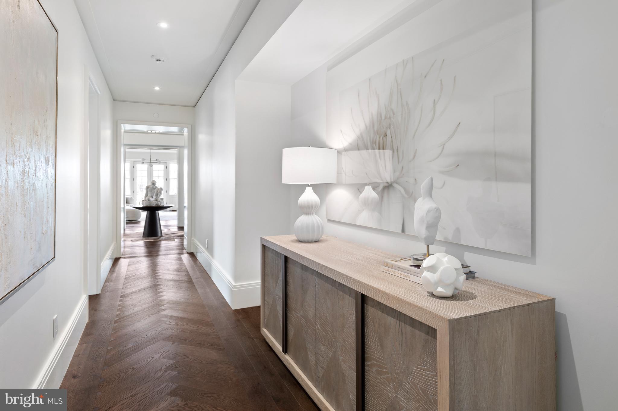 WOODLEY PARK - Residential