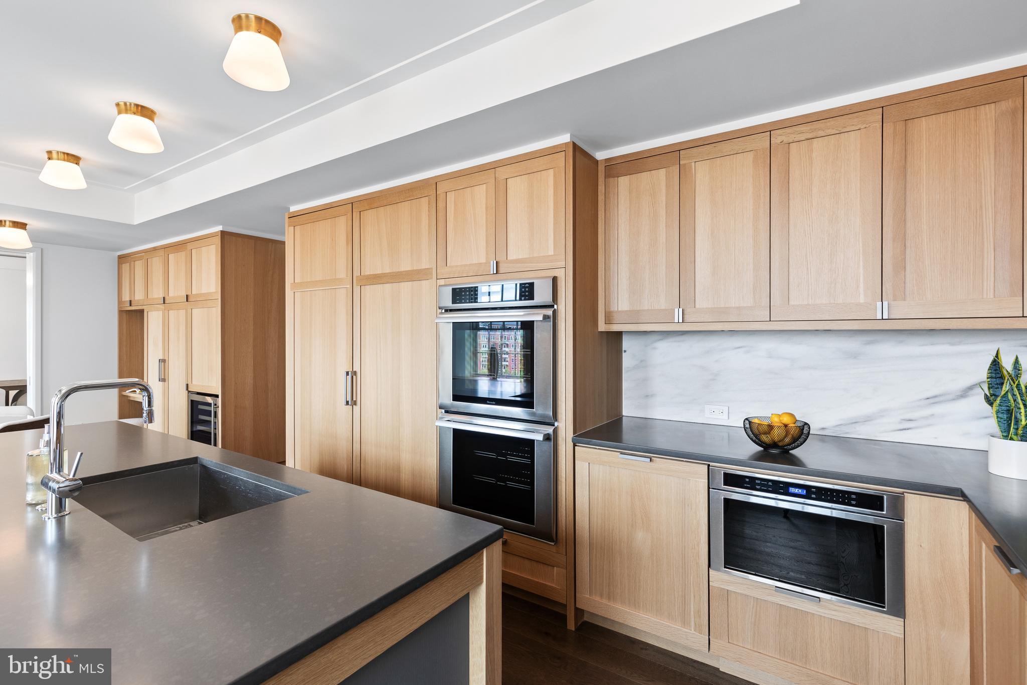 WOODLEY PARK - Residential
