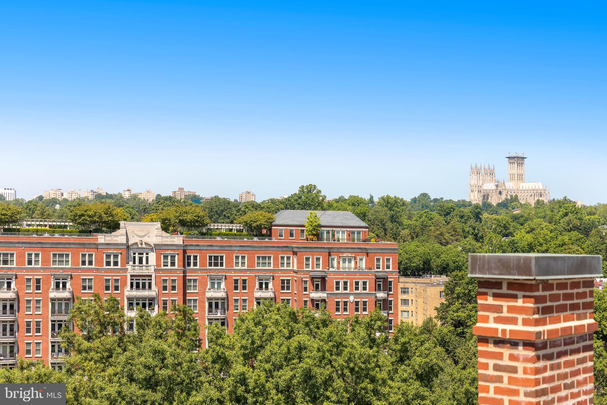 WOODLEY PARK - Residential