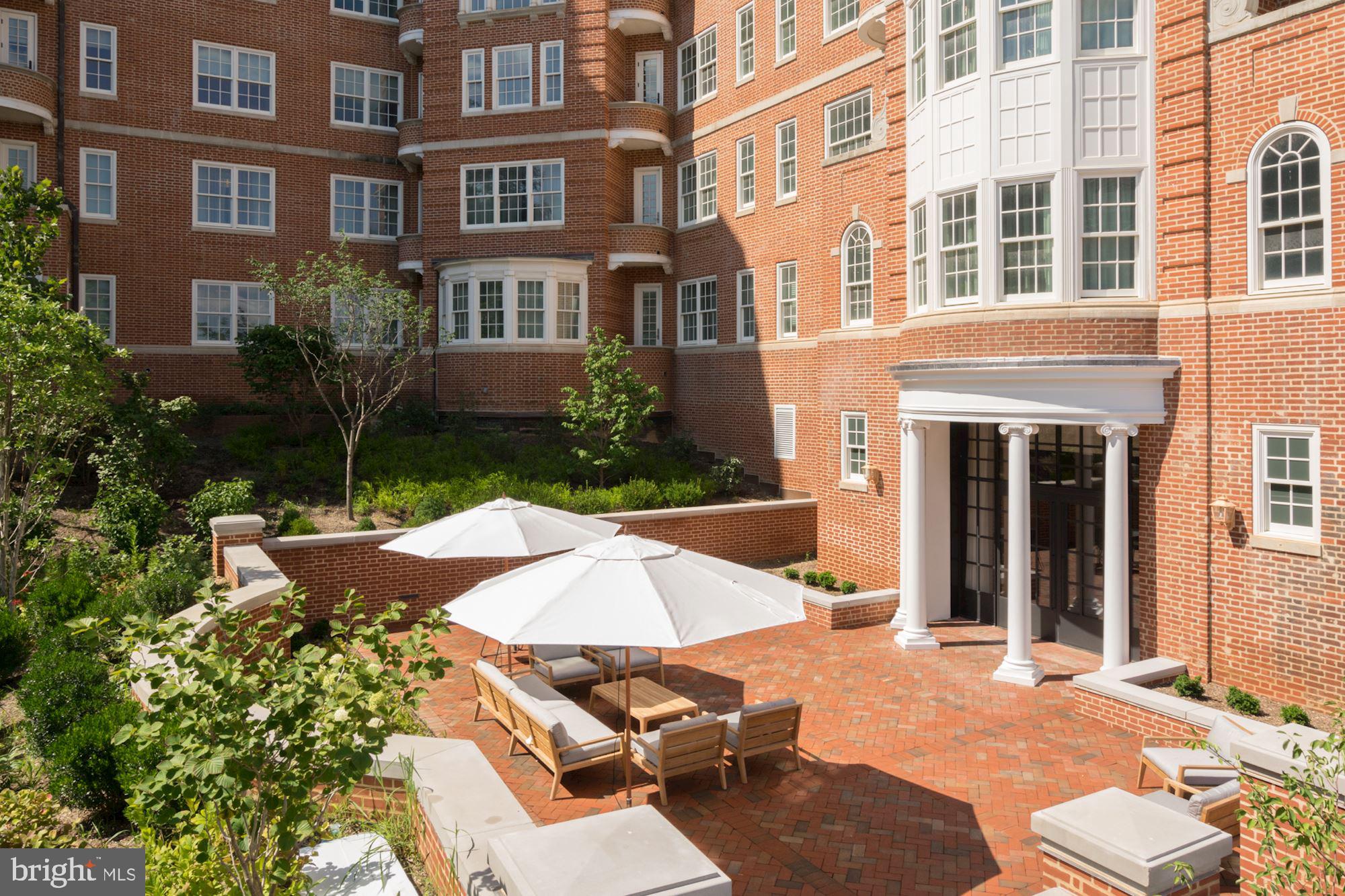 WOODLEY PARK - Residential