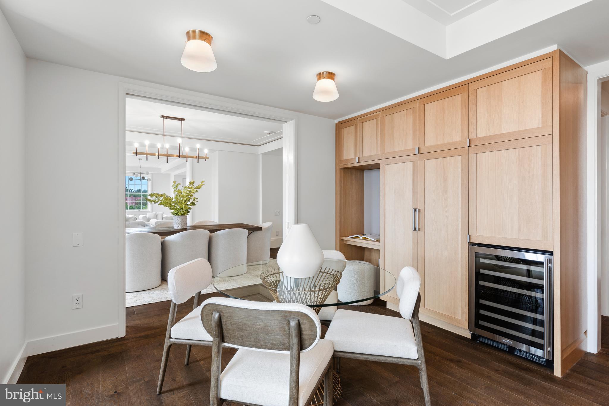 WOODLEY PARK - Residential