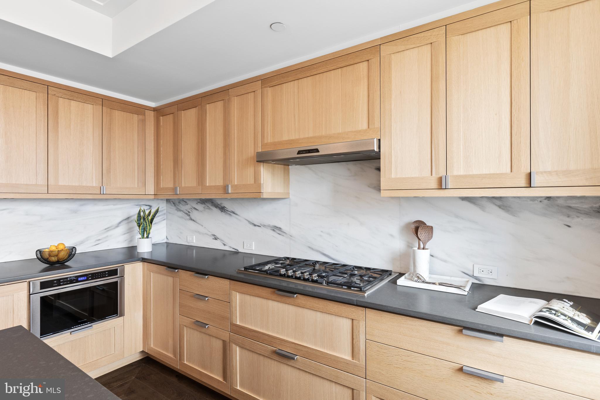 WOODLEY PARK - Residential