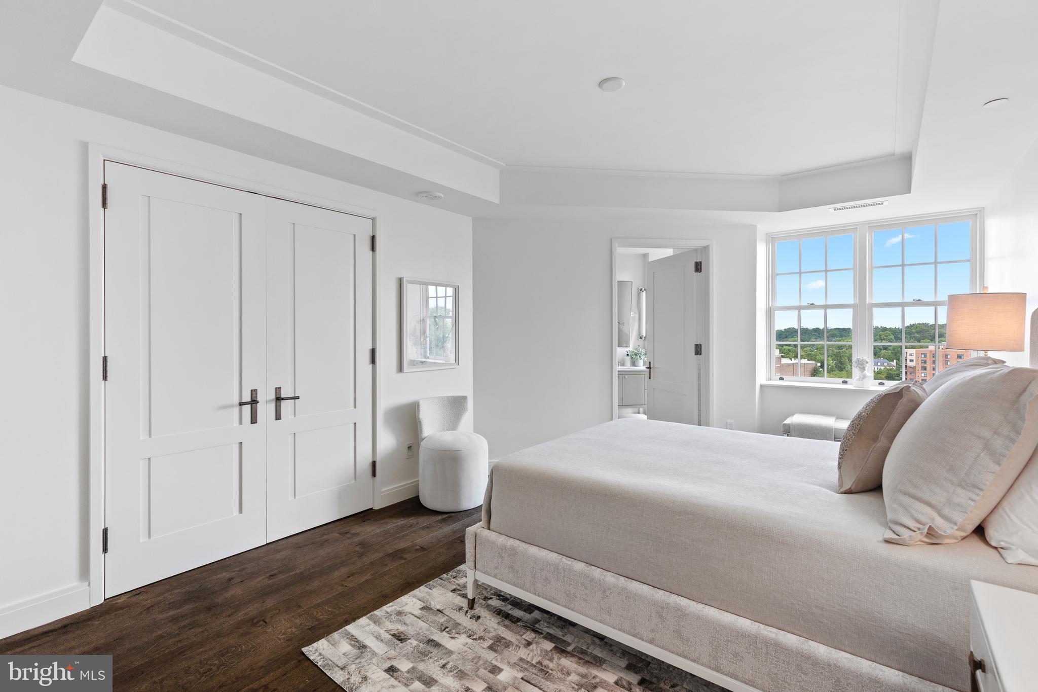 WOODLEY PARK - Residential