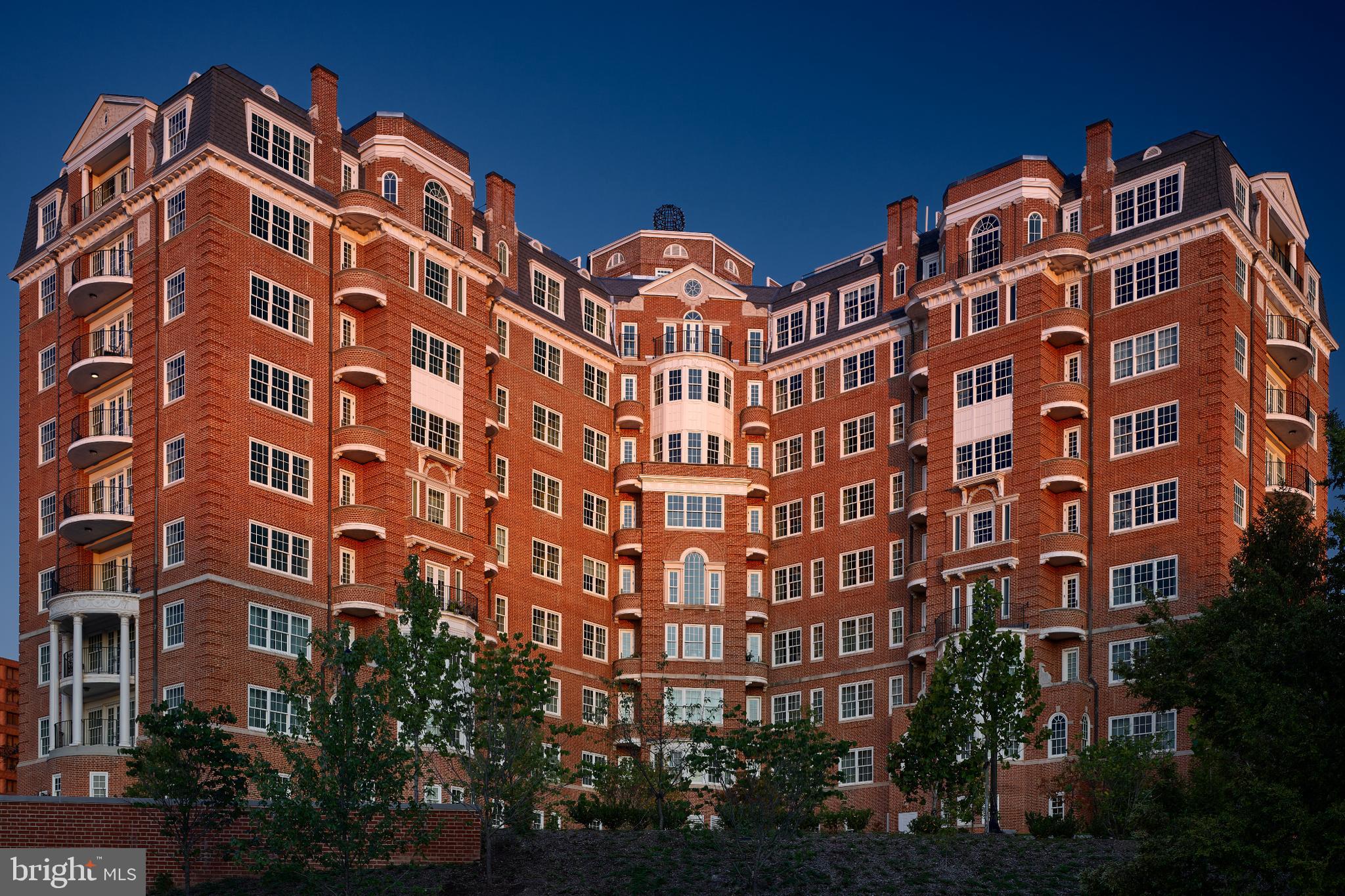 WOODLEY PARK - Residential