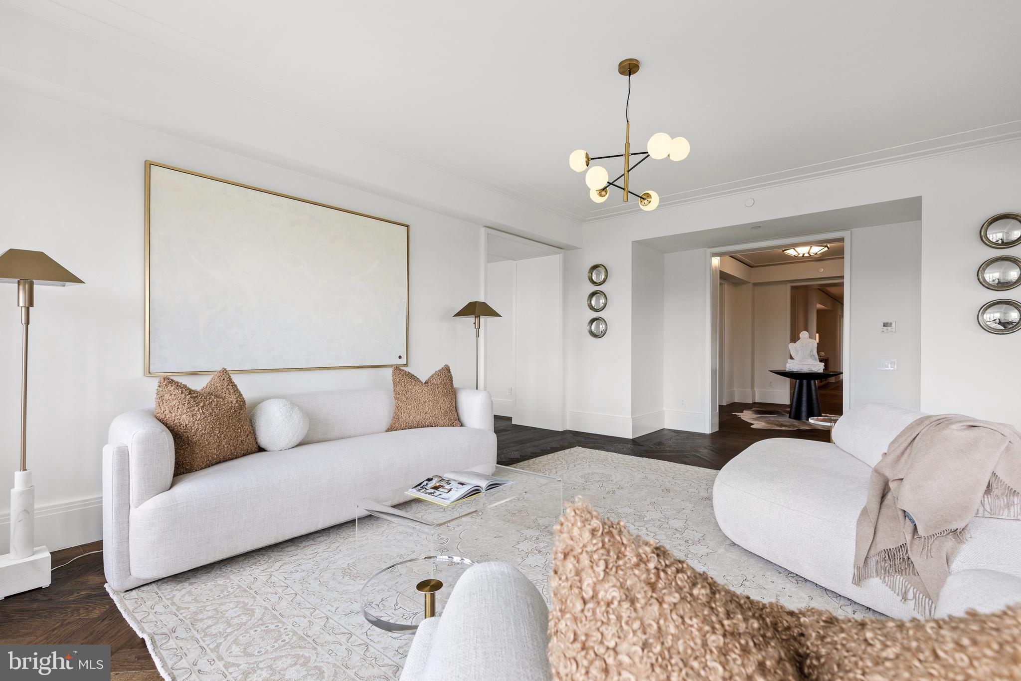 WOODLEY PARK - Residential