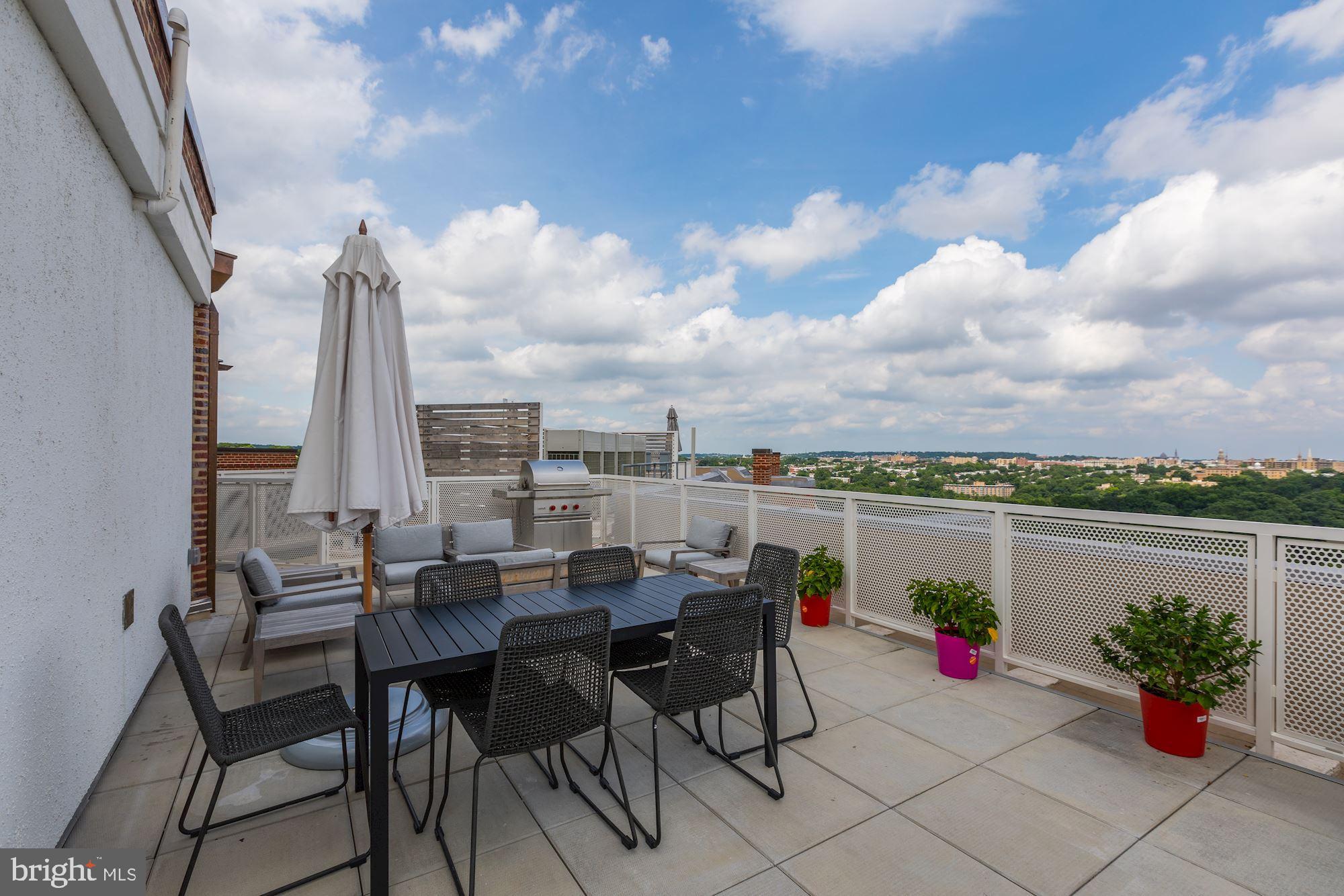 WOODLEY PARK - Residential