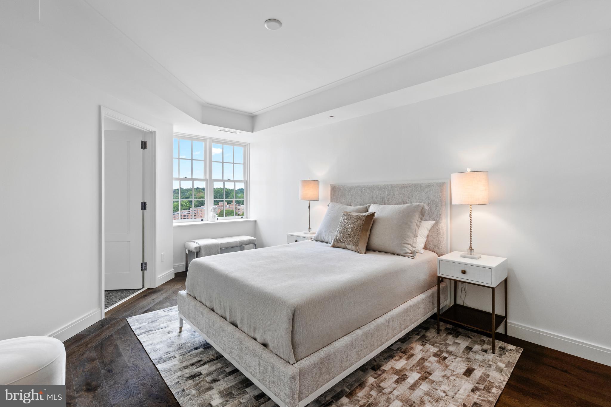 WOODLEY PARK - Residential