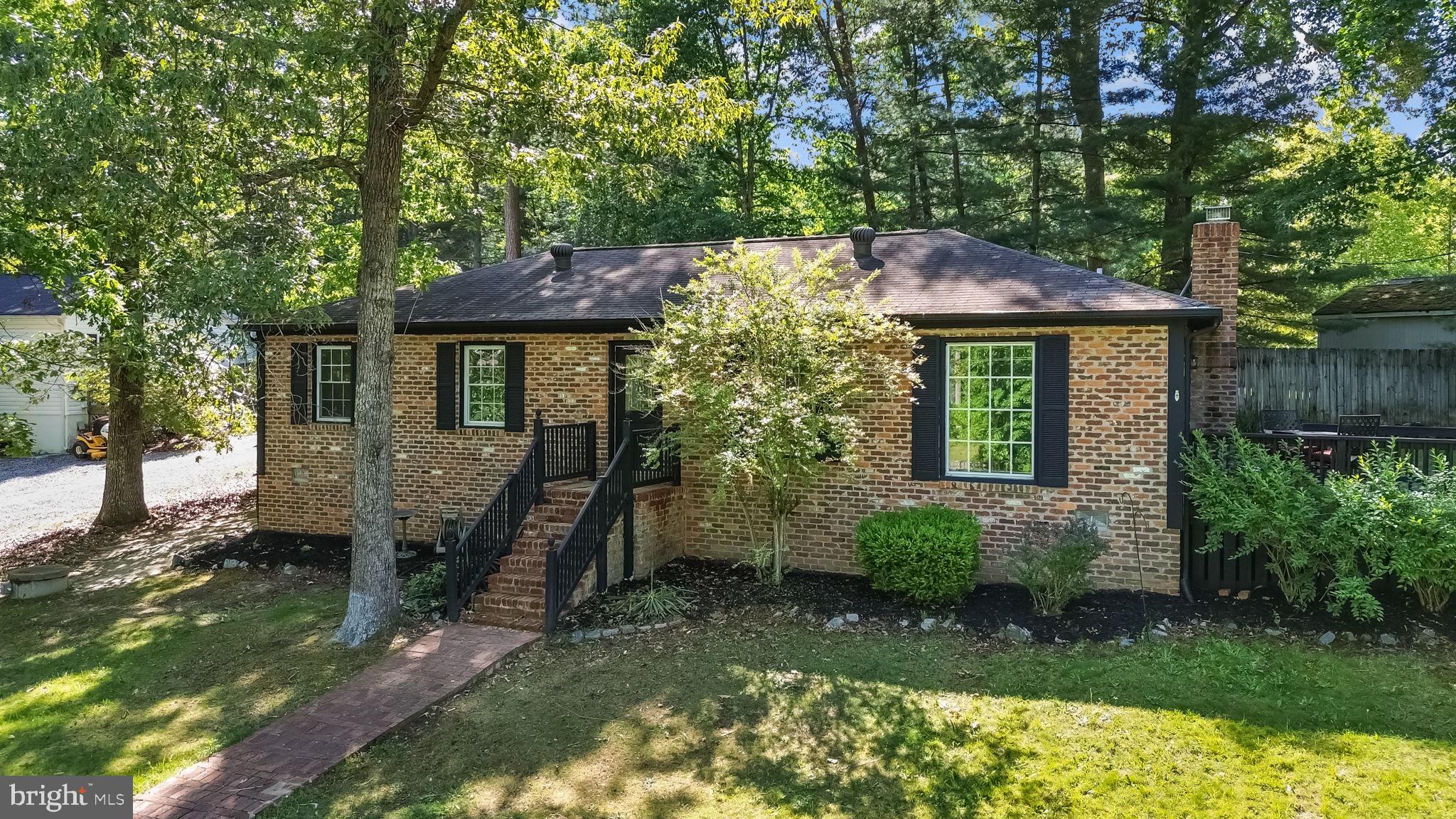 LAKE CAROLINE - Residential