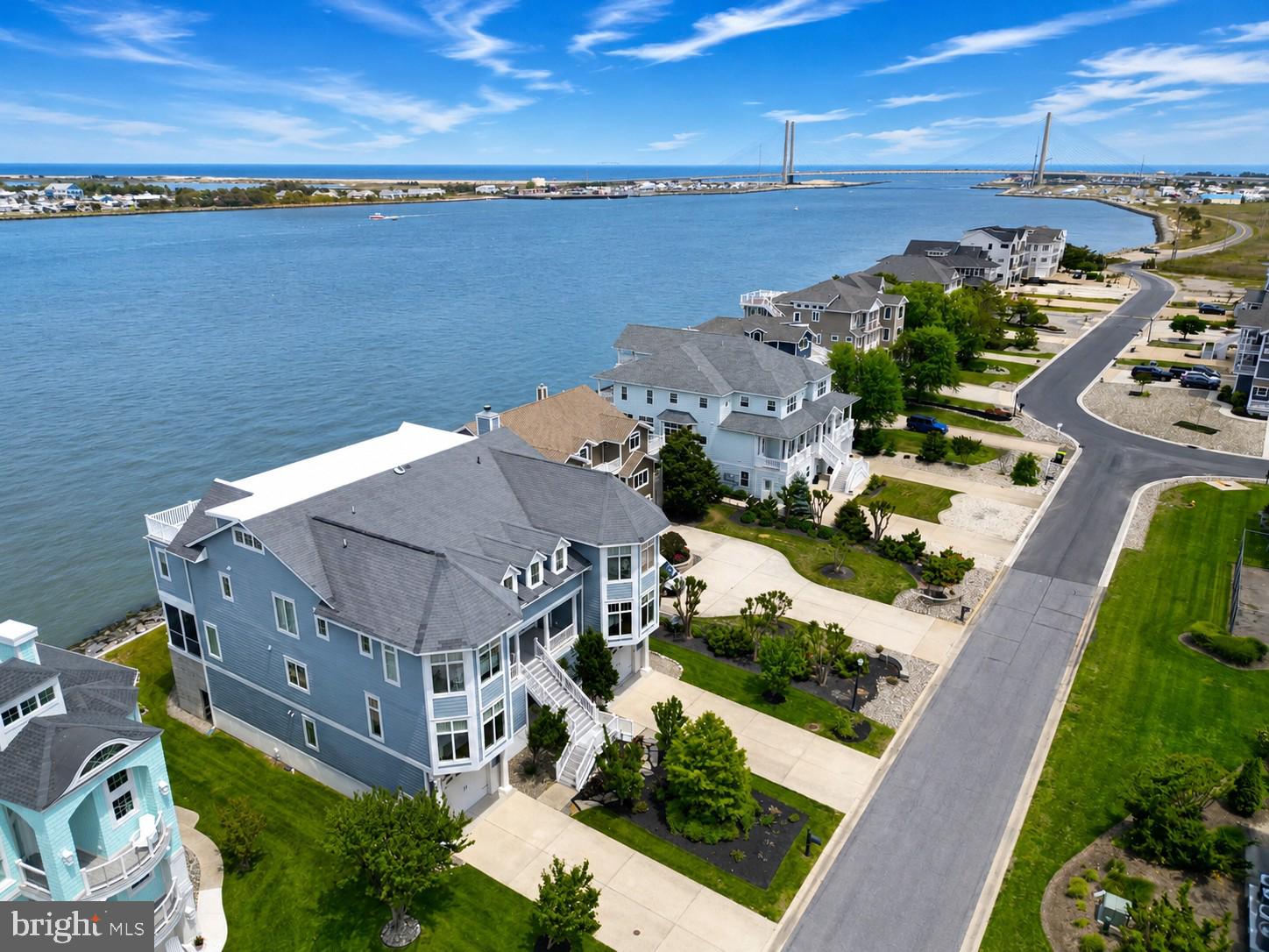 SOUTH SHORES - Residential