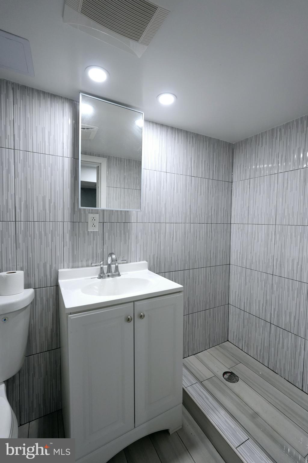 FRANKFORD - Residential