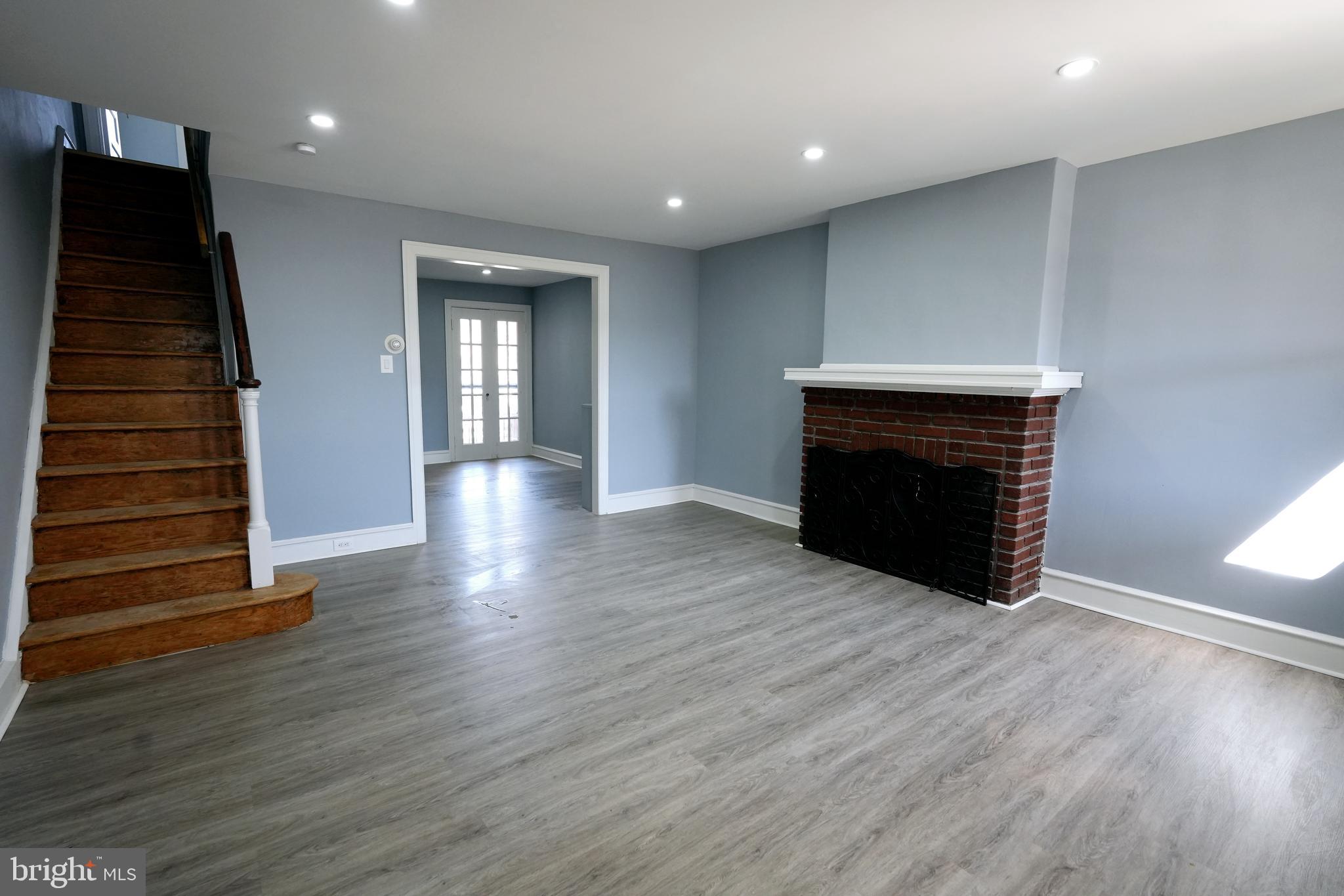 FRANKFORD - Residential