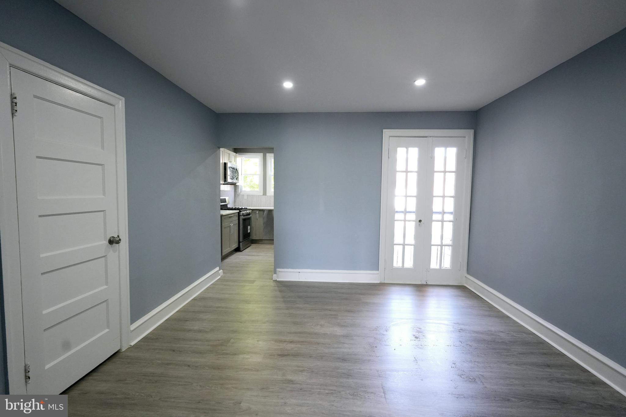 FRANKFORD - Residential