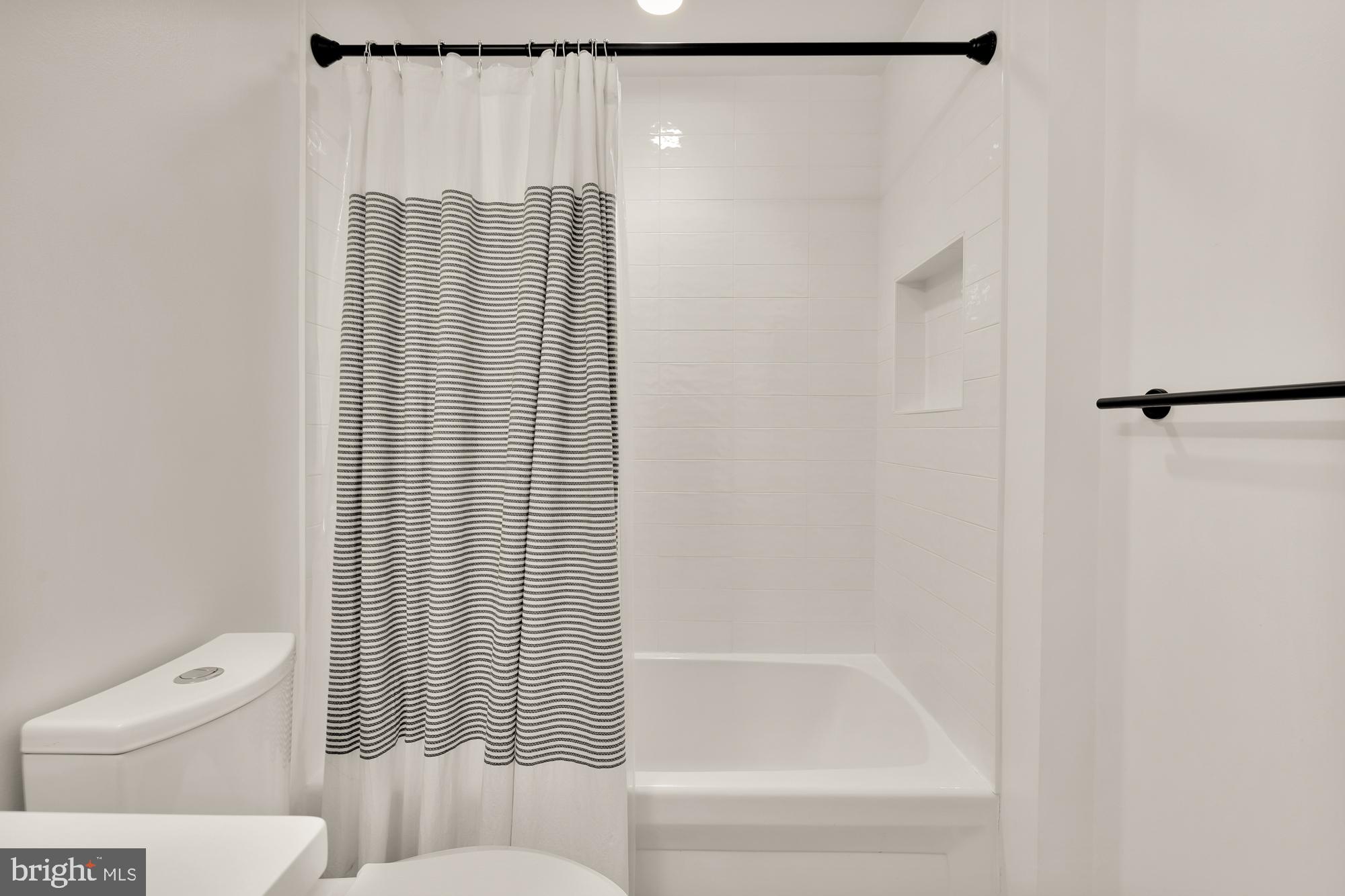 COLUMBIA HEIGHTS - Residential Lease