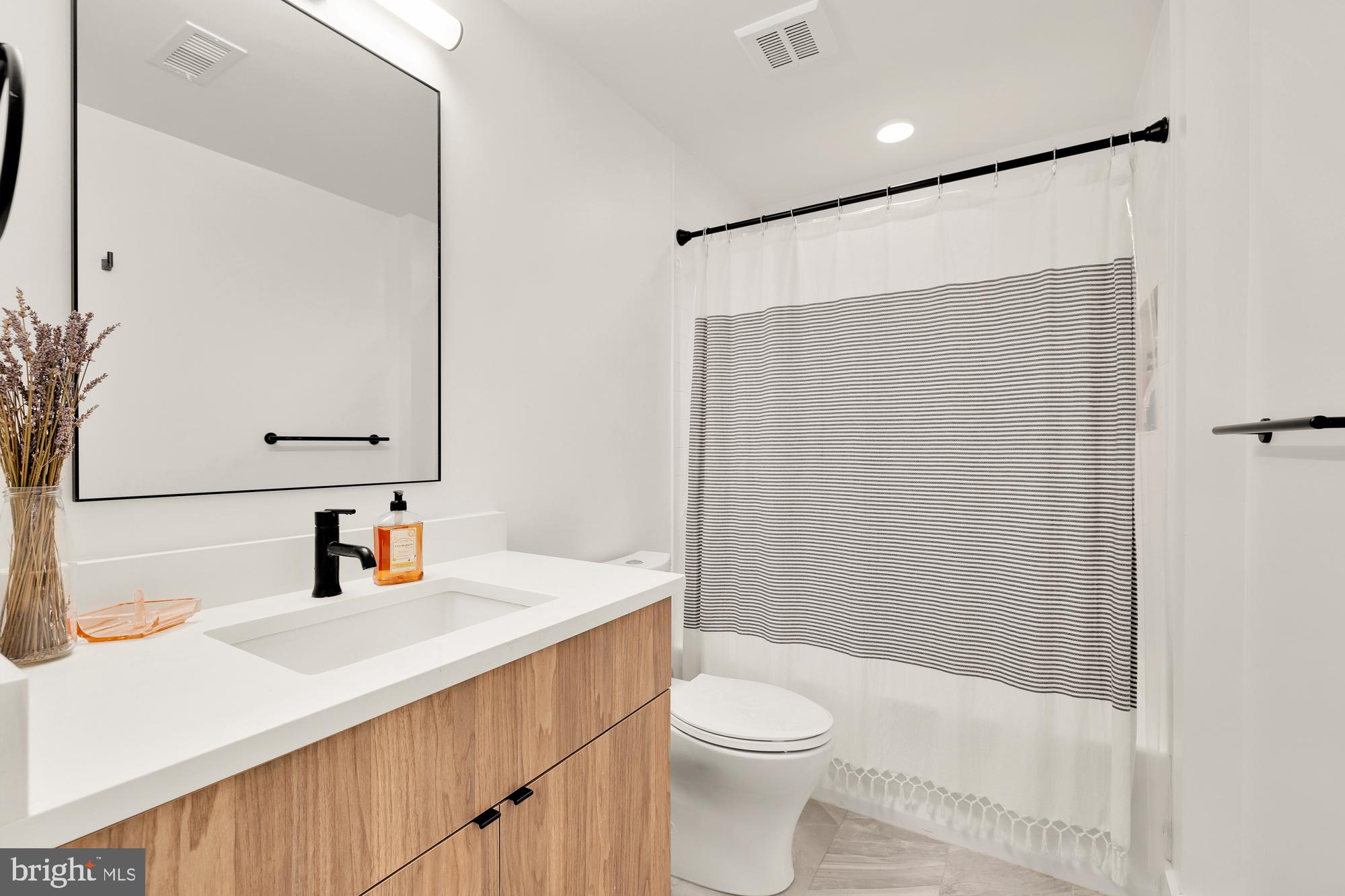 COLUMBIA HEIGHTS - Residential Lease