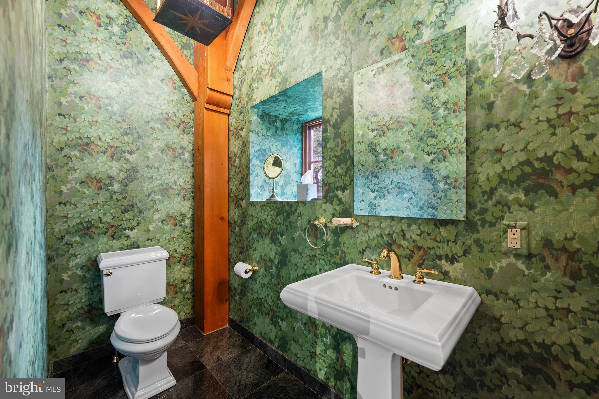 RADNOR HUNT - Residential