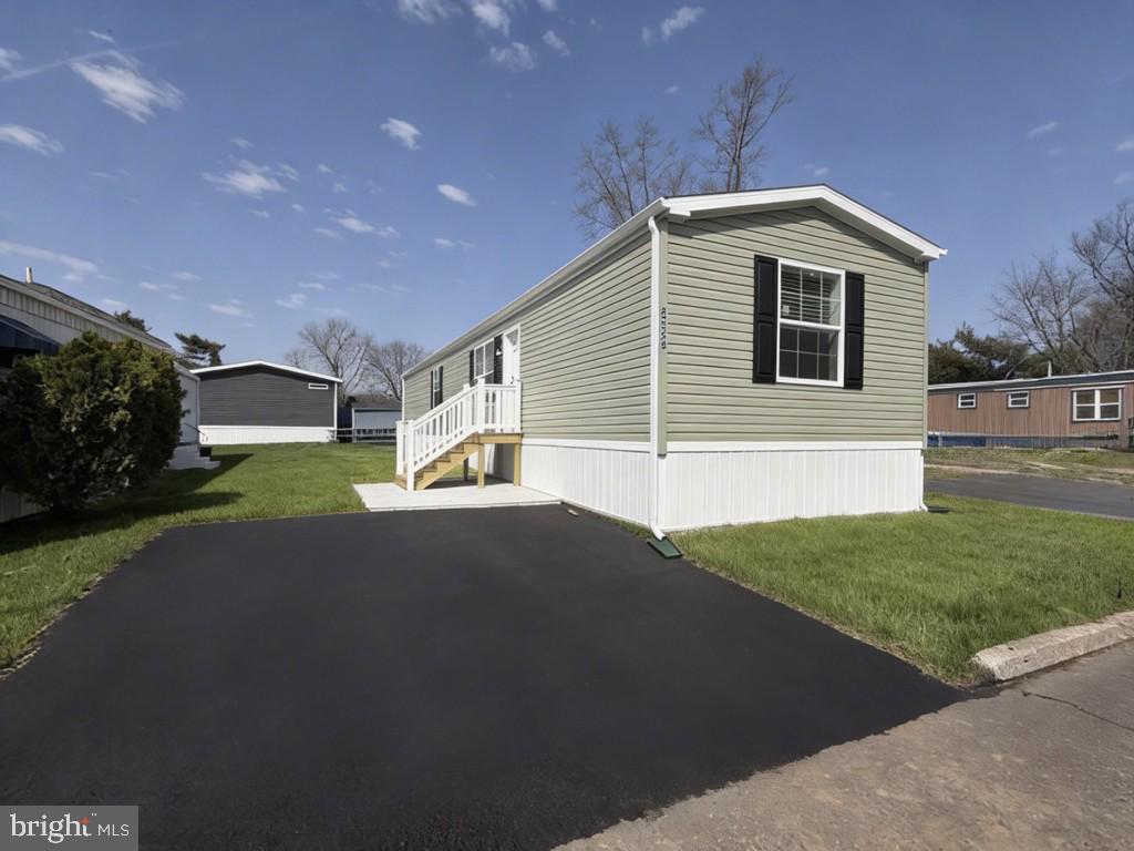 PENNWOOD CROSSING - Residential