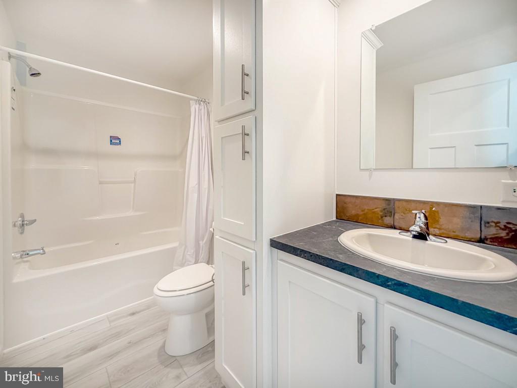 PENNWOOD CROSSING - Residential