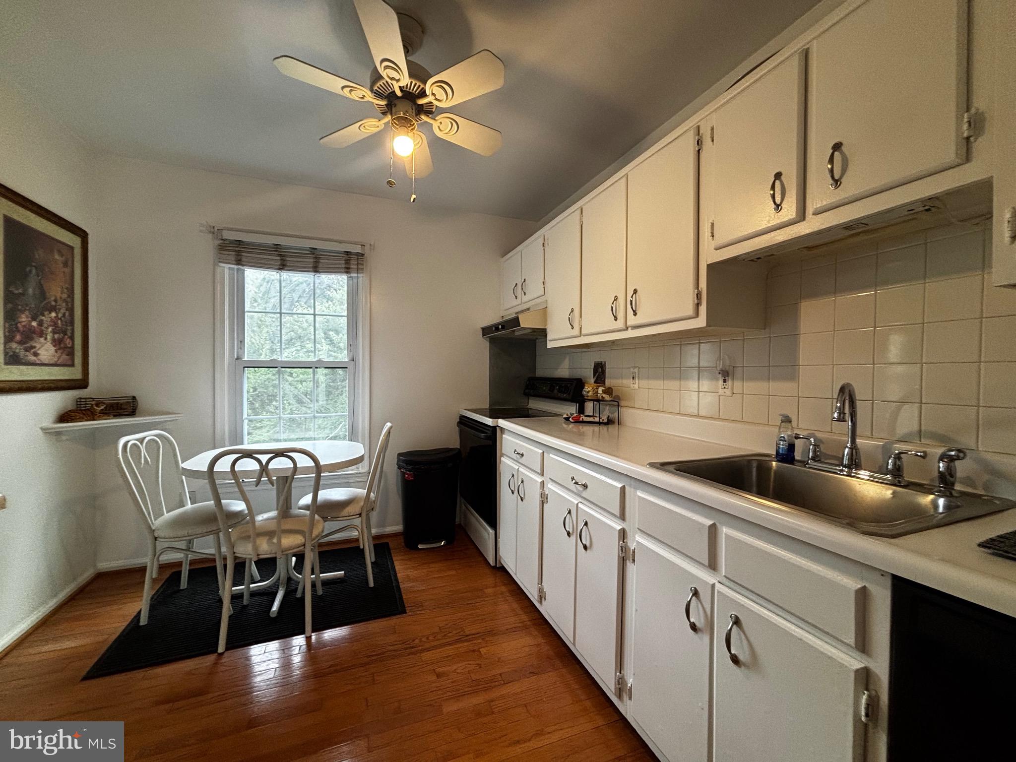 DUNN LORING - Residential