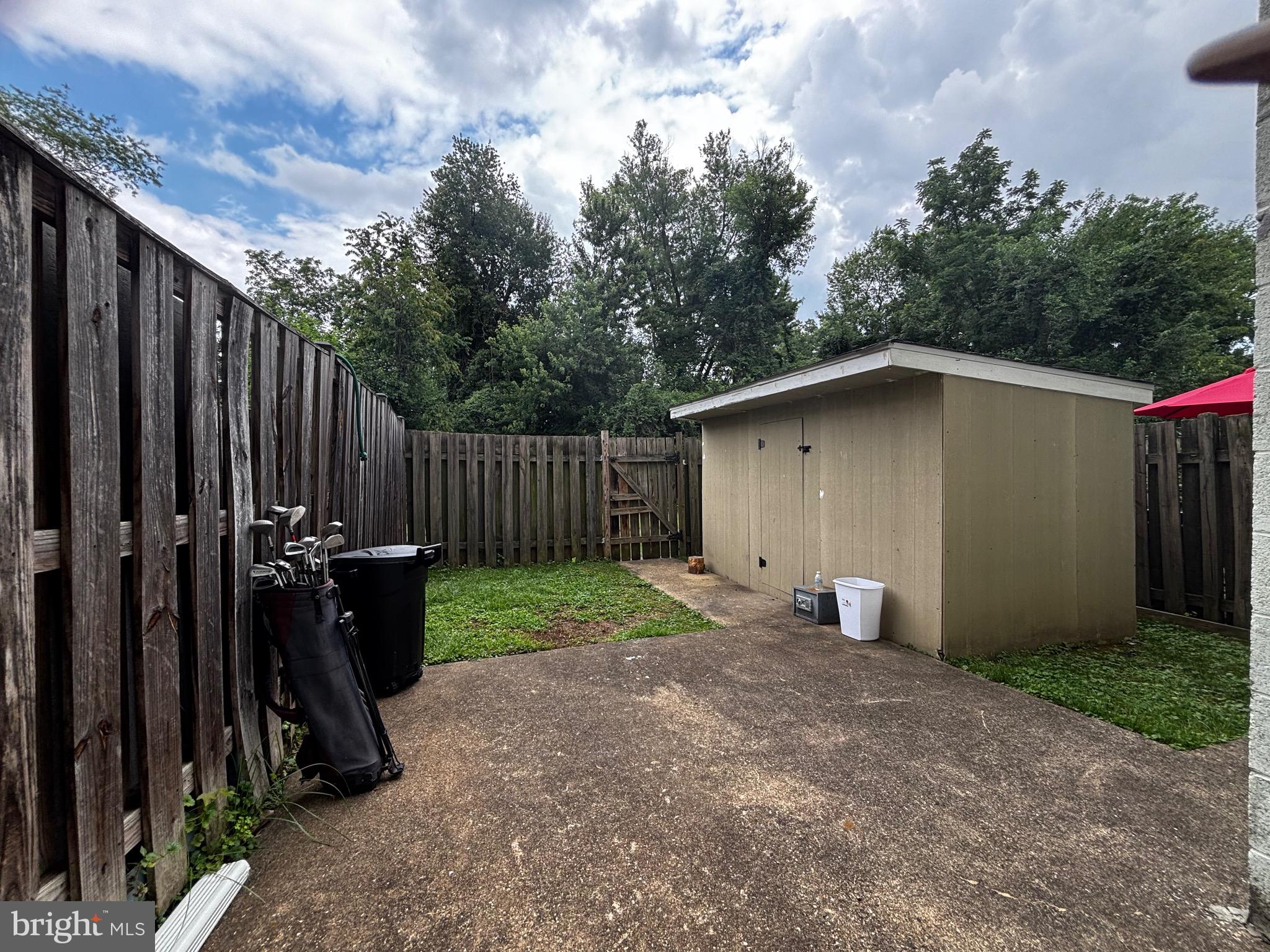 DUNN LORING - Residential