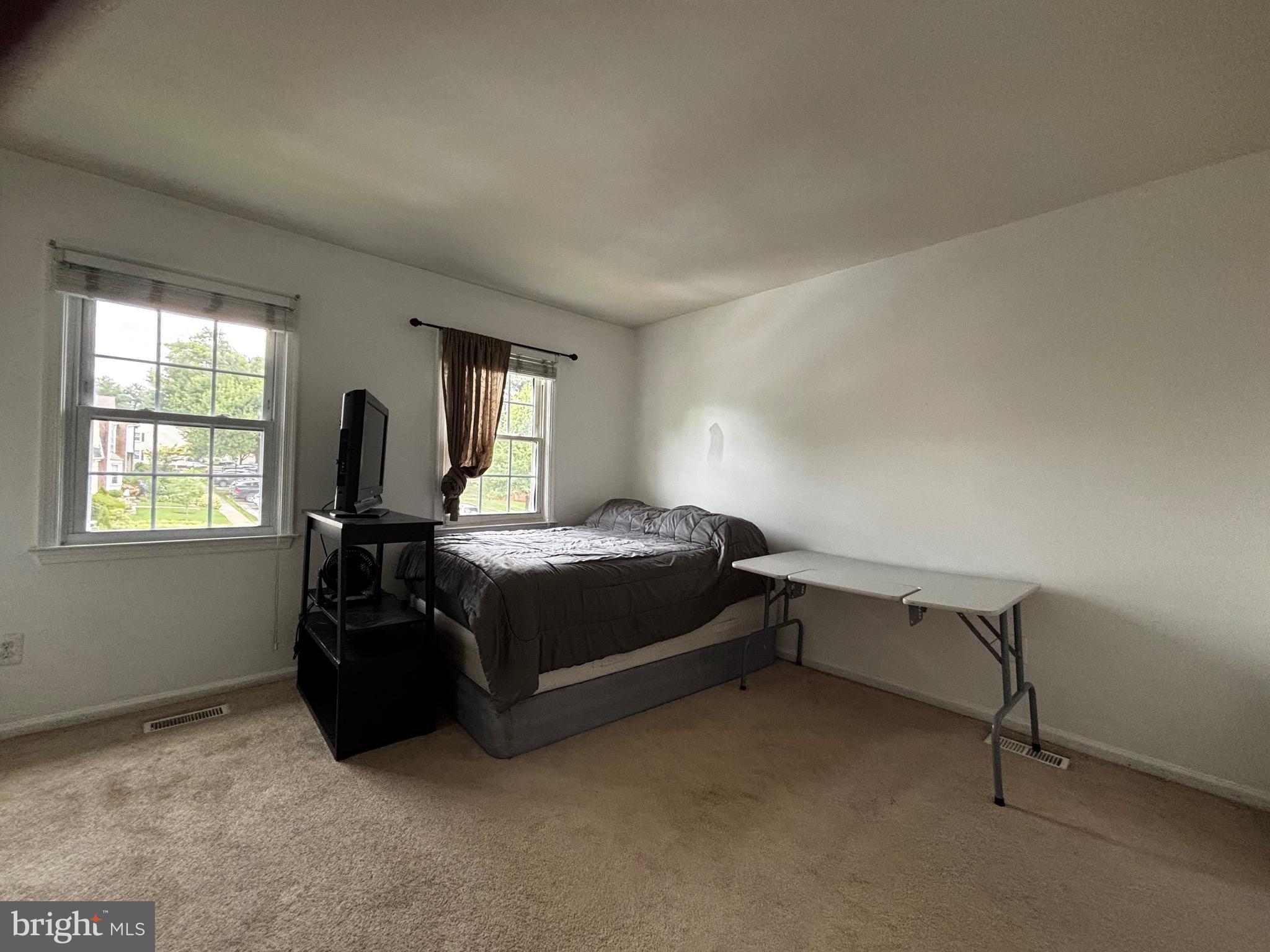 DUNN LORING - Residential