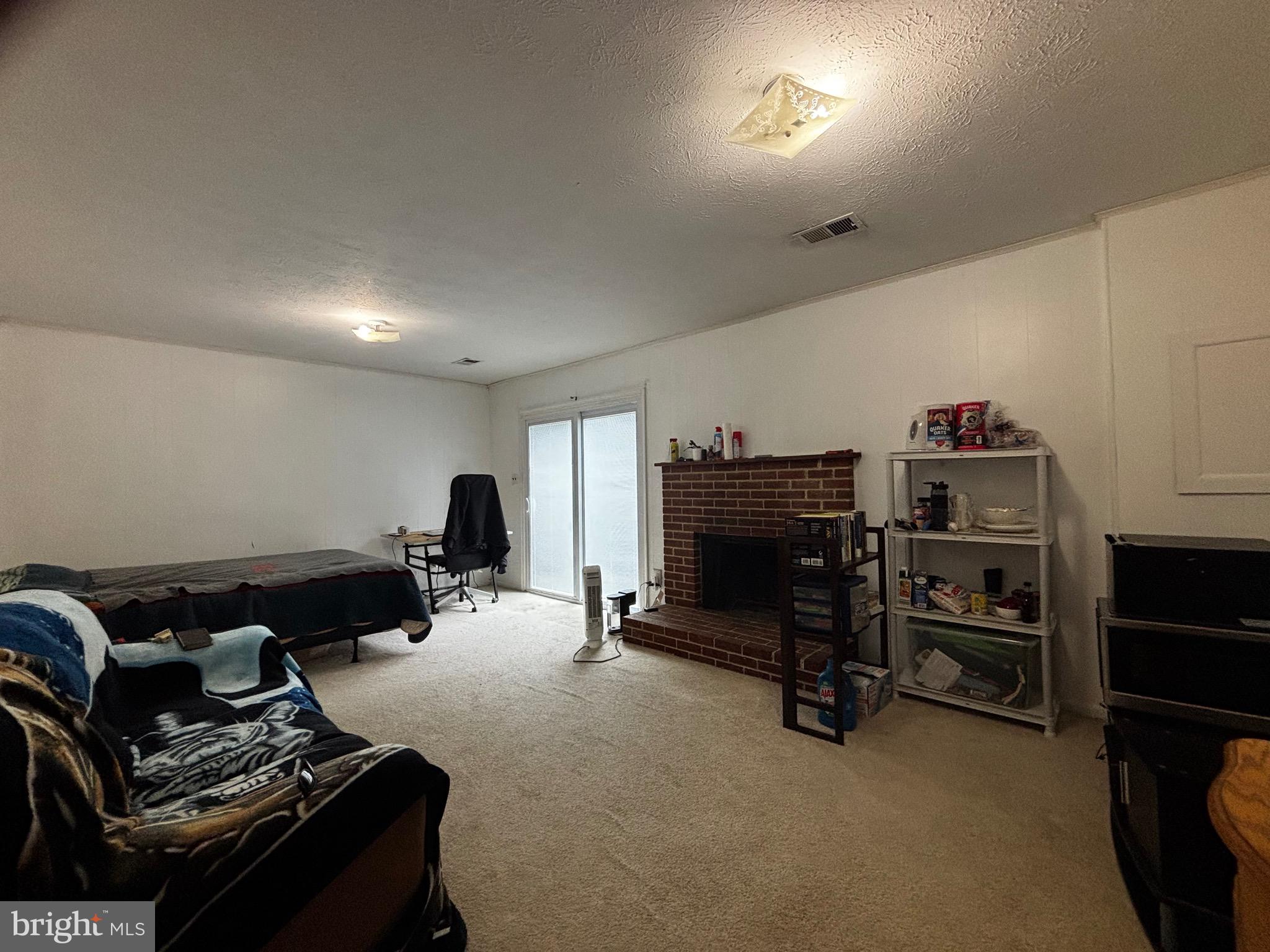 DUNN LORING - Residential