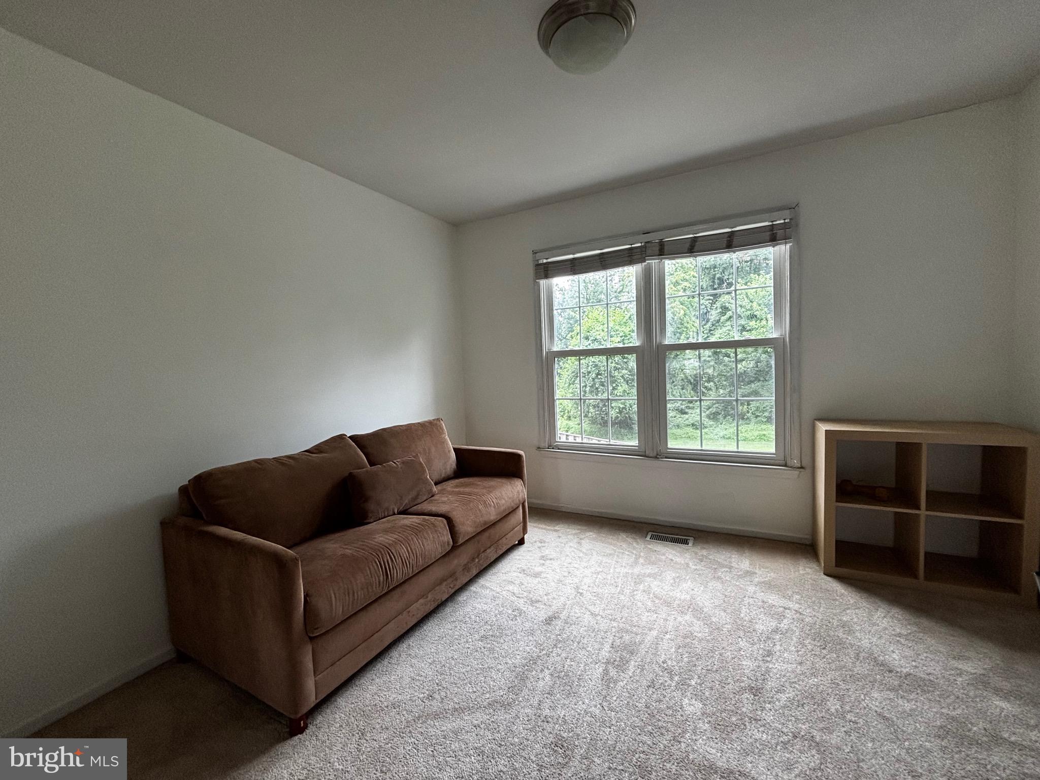 DUNN LORING - Residential