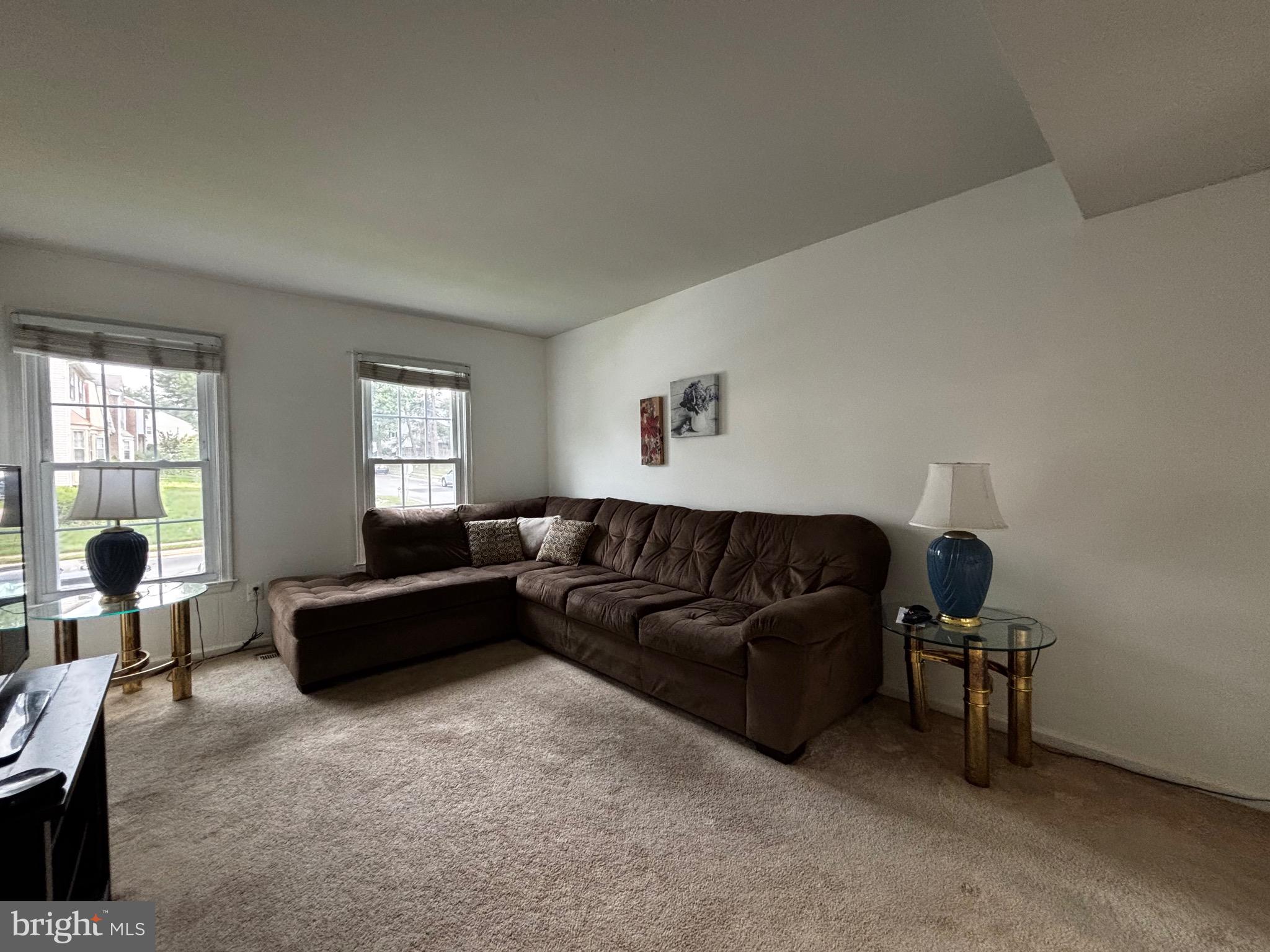 DUNN LORING - Residential