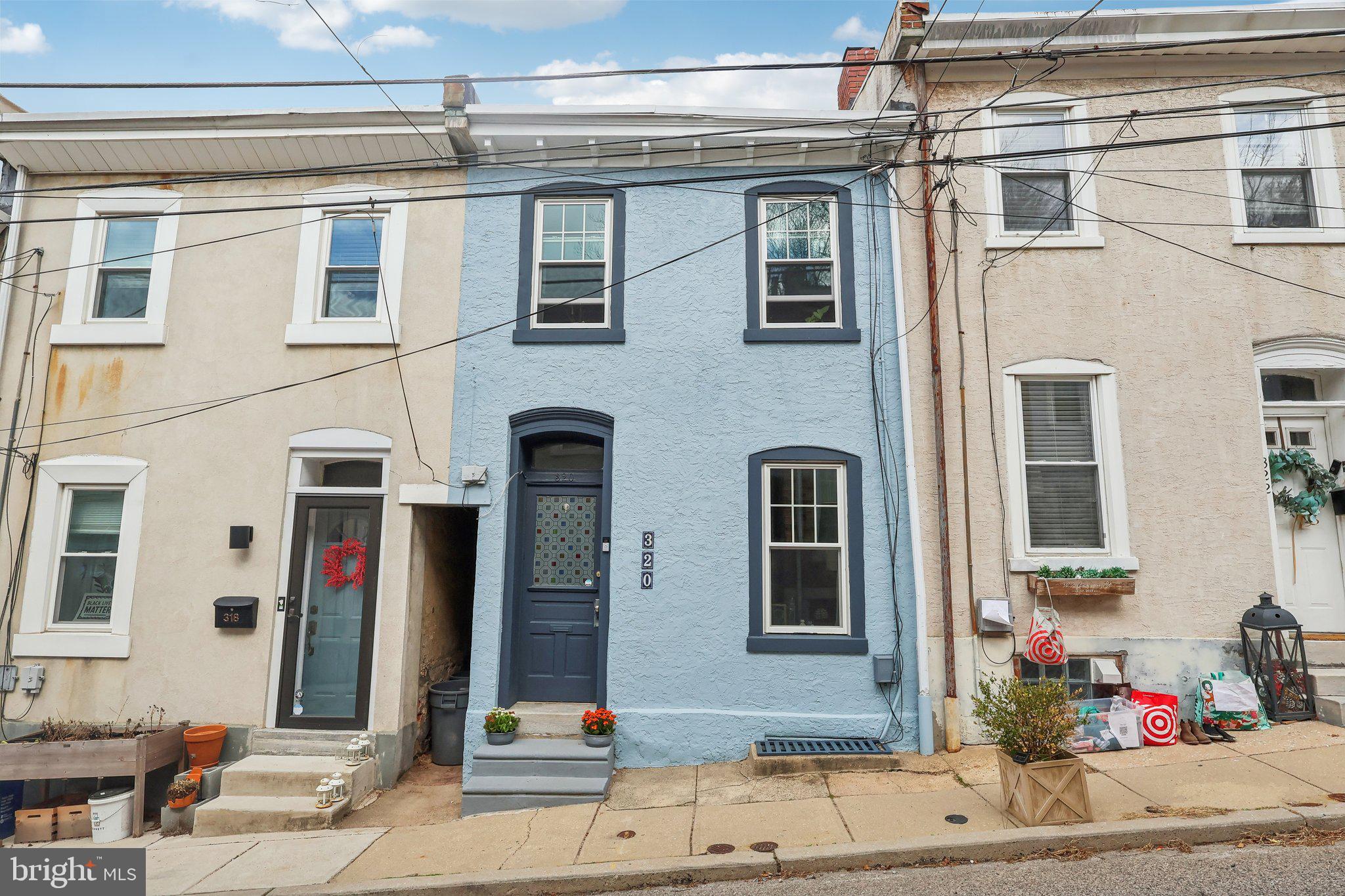 ROXBOROUGH - Residential