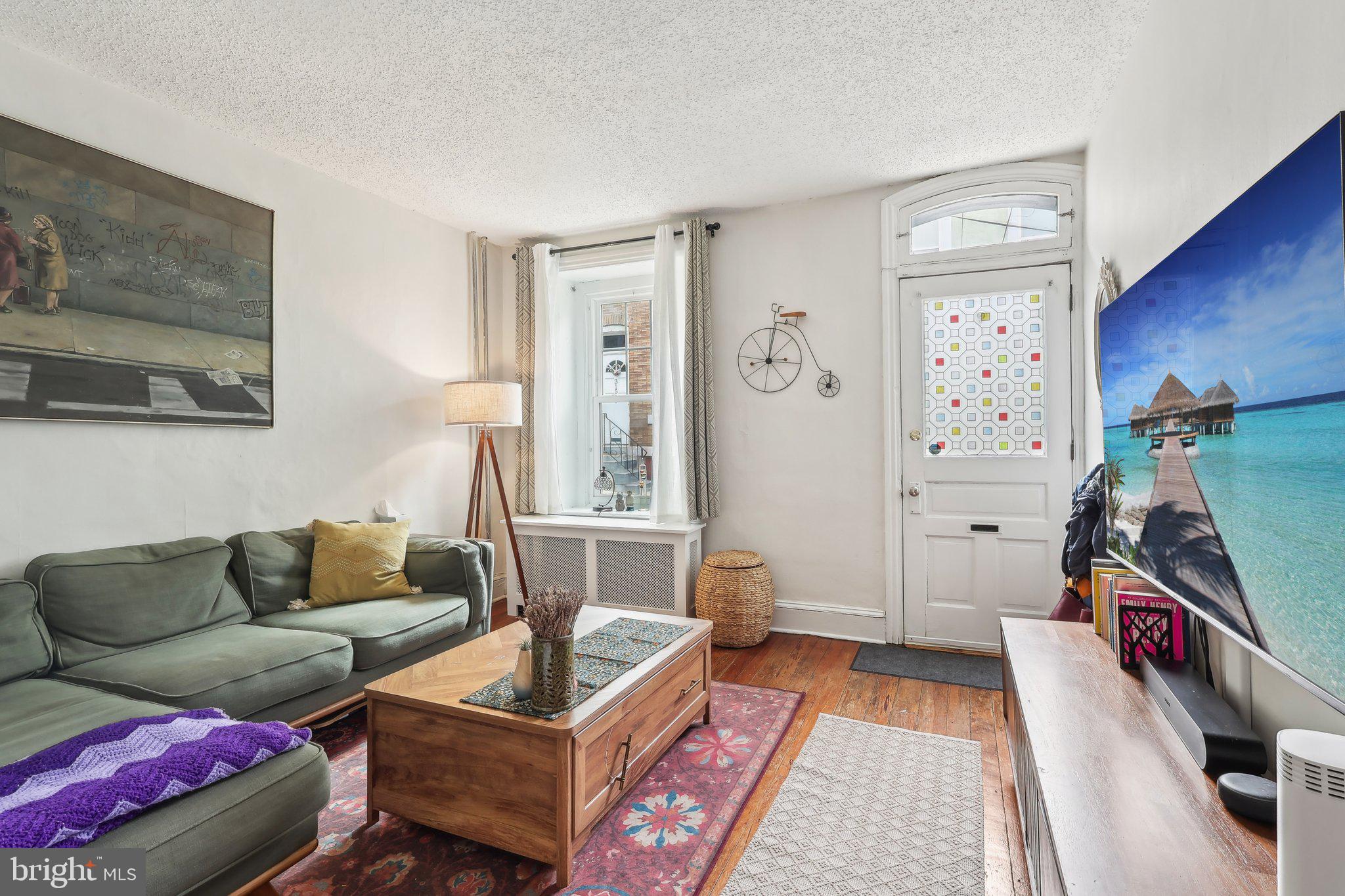 ROXBOROUGH - Residential