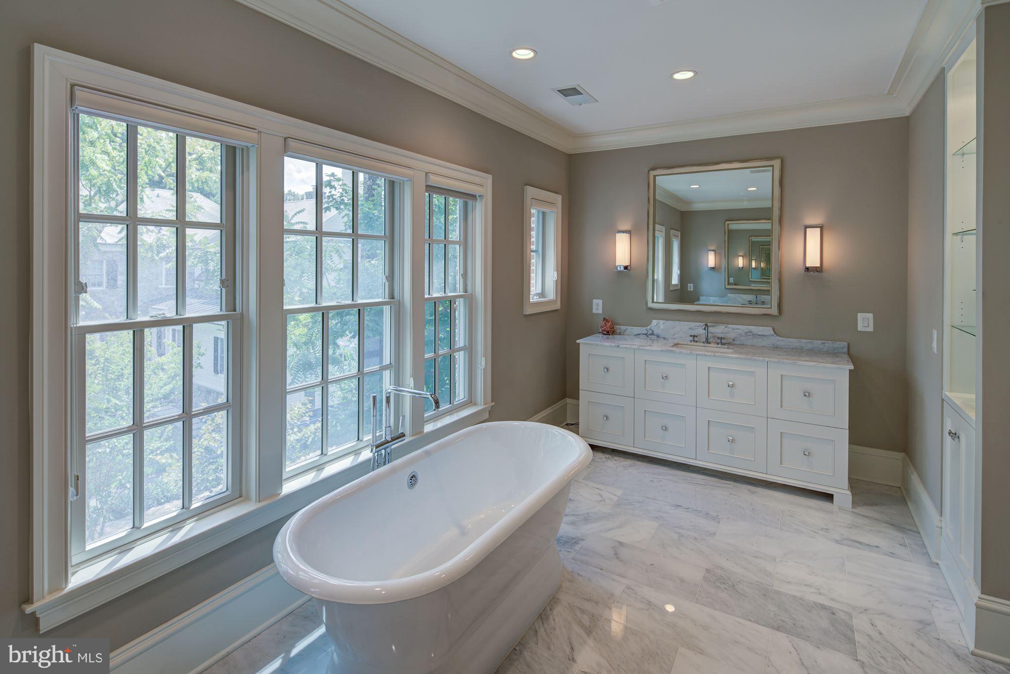 WESLEY HEIGHTS - Residential