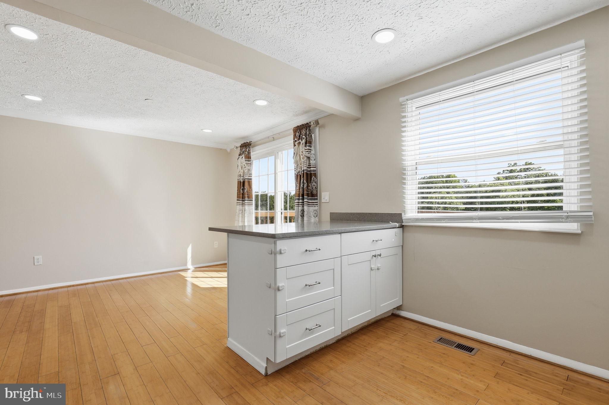 FARMBROOK - Residential