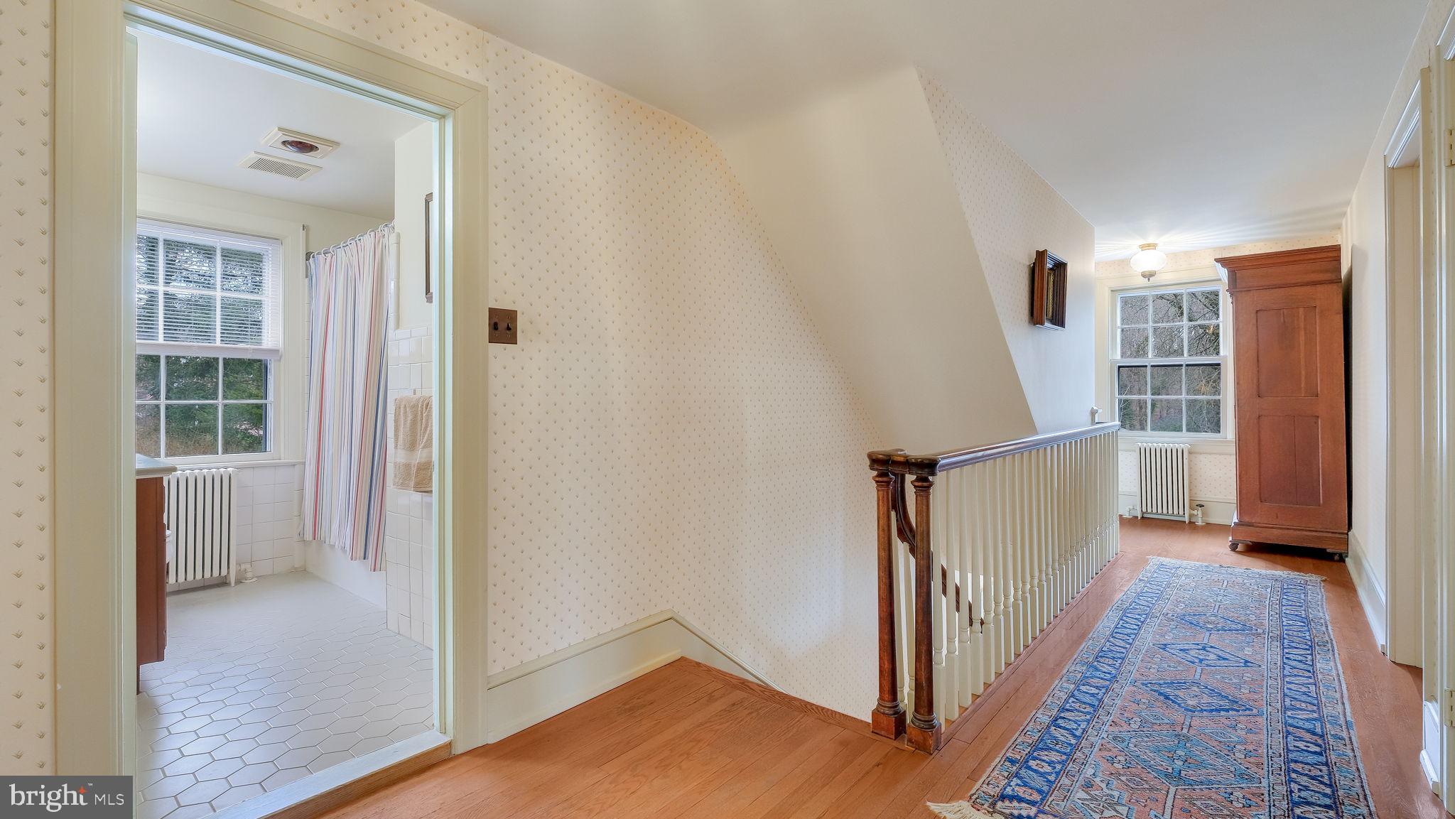 PEBBLE HILL - Residential
