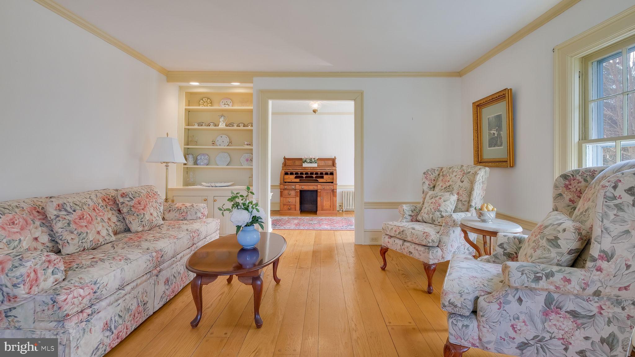 PEBBLE HILL - Residential