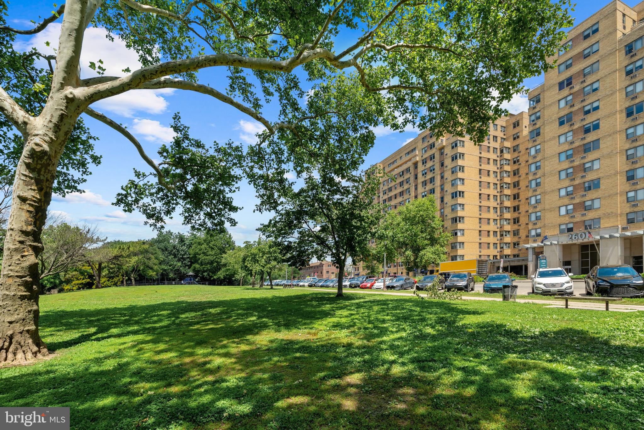 ART MUSEUM AREA - Residential