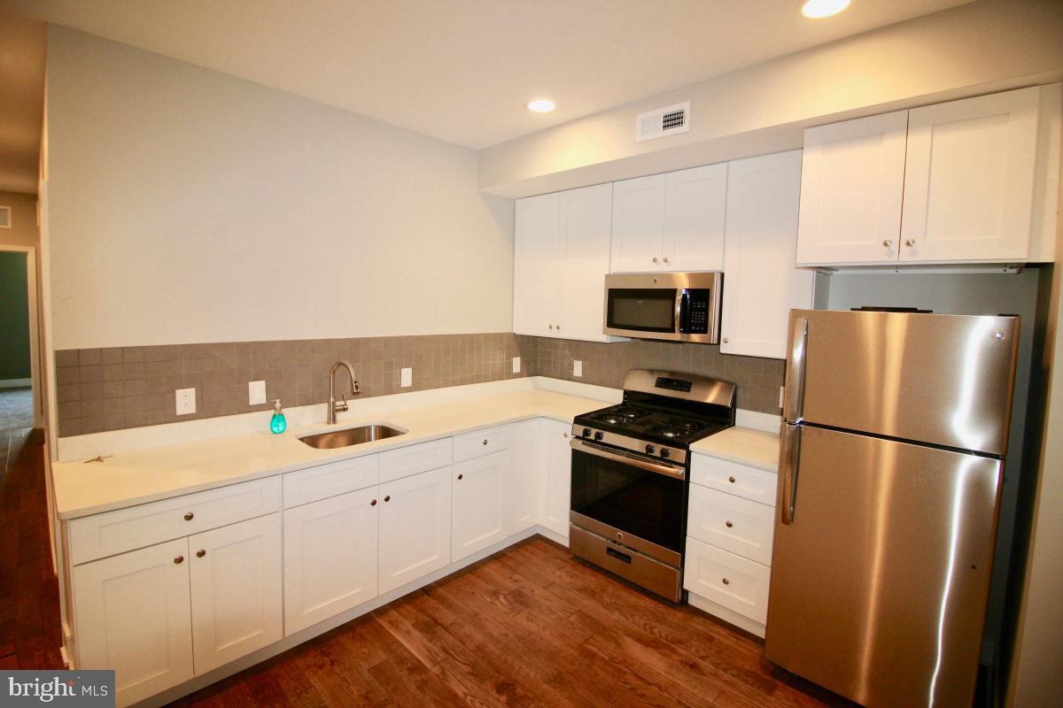 FISHTOWN - Residential Lease