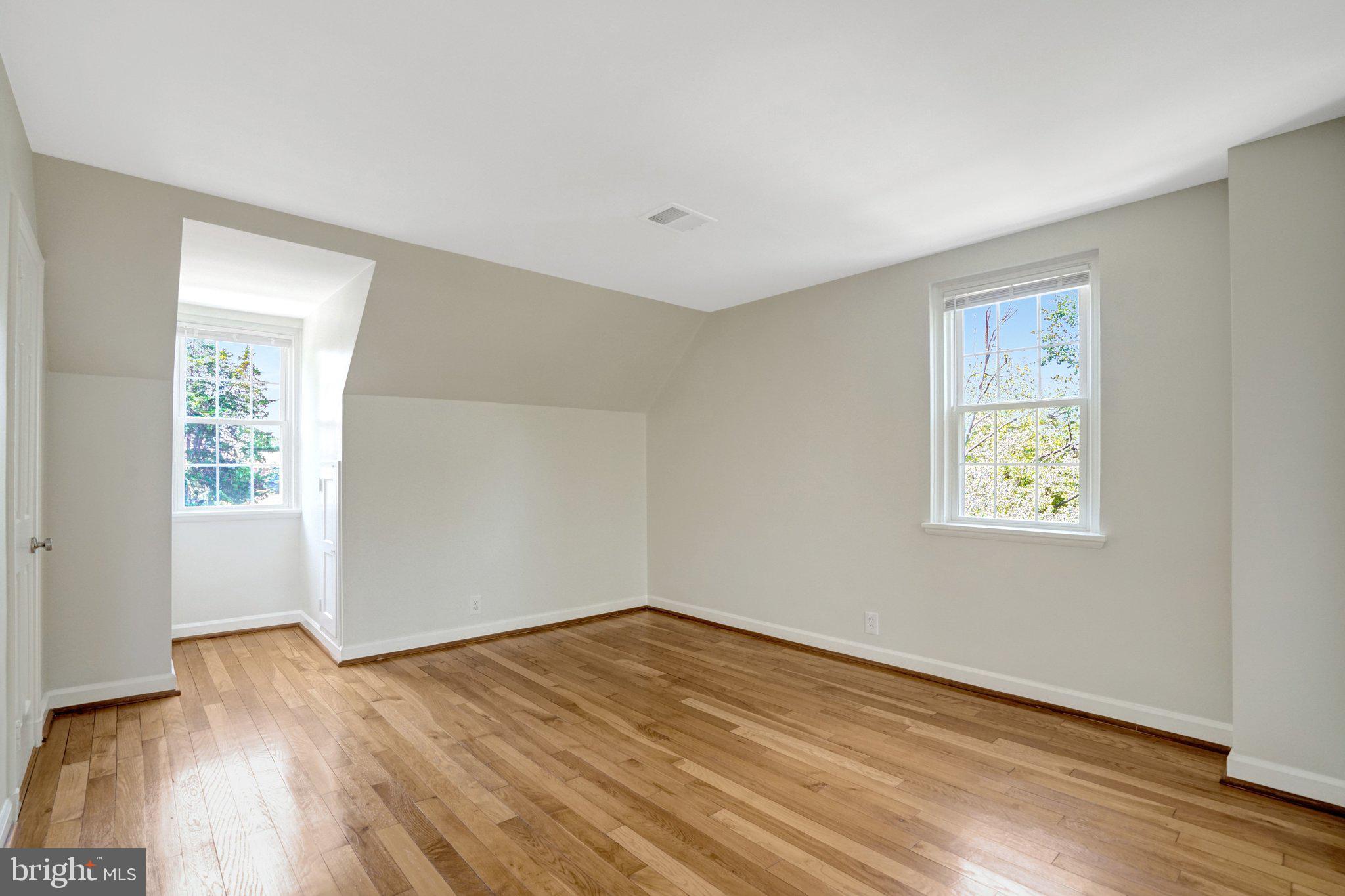 FAIRLINGTON MEWS - Residential