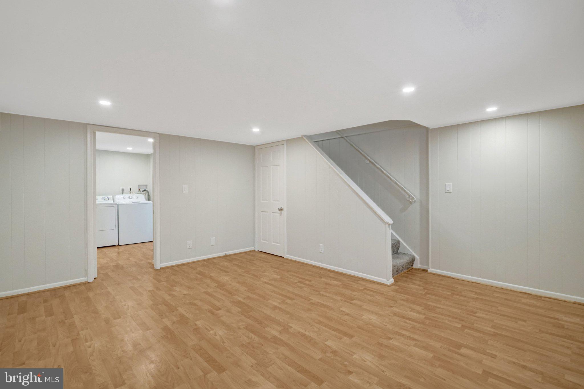 FAIRLINGTON MEWS - Residential