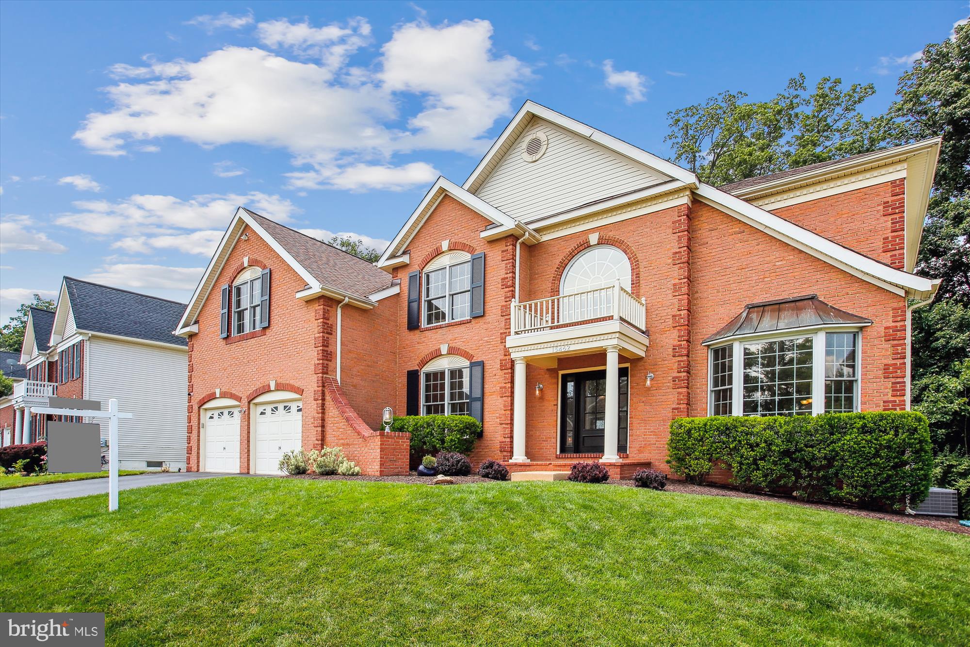 FAIR LAKES CHASE - Residential