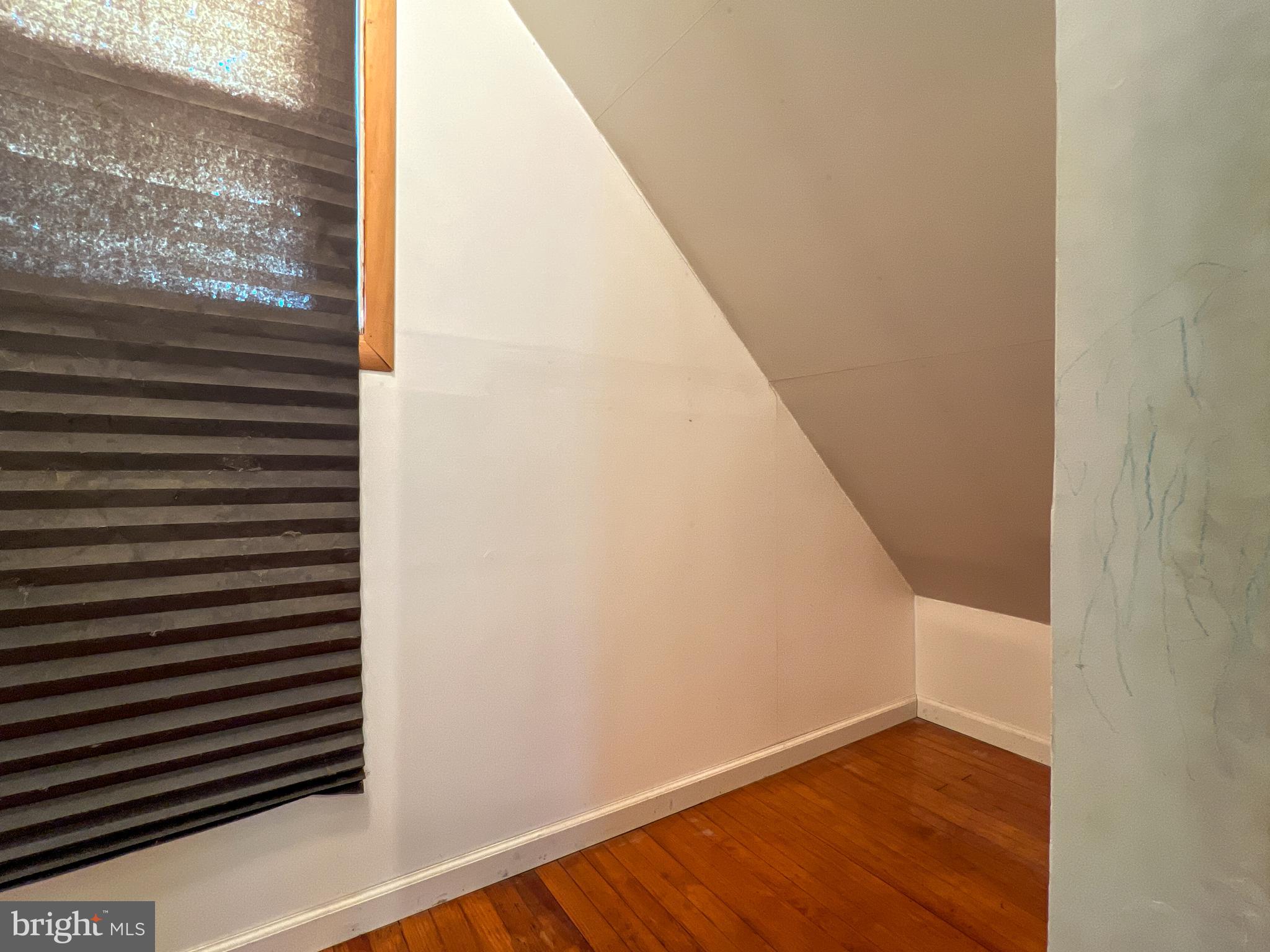 ROLAND TERRACE - Residential