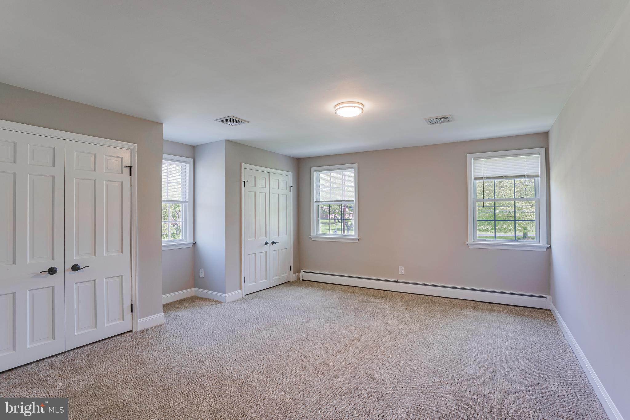 RADNOR HUNT - Residential