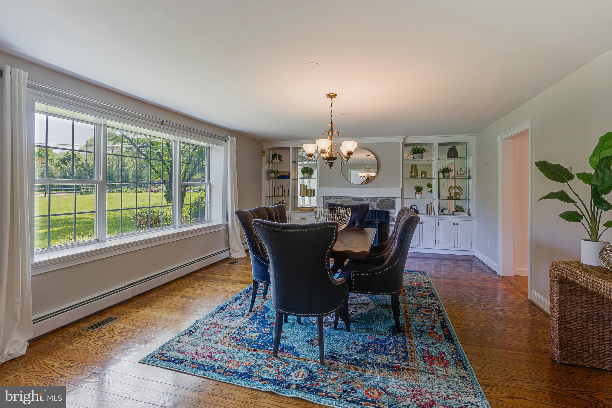 RADNOR HUNT - Residential