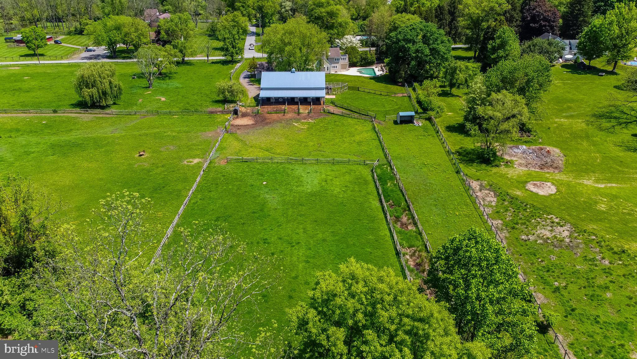 RADNOR HUNT - Residential