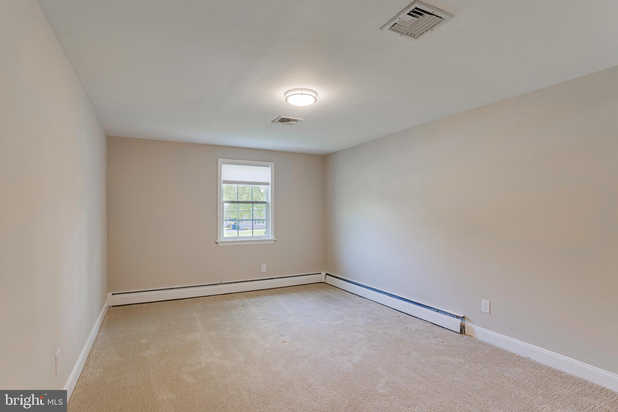 RADNOR HUNT - Residential