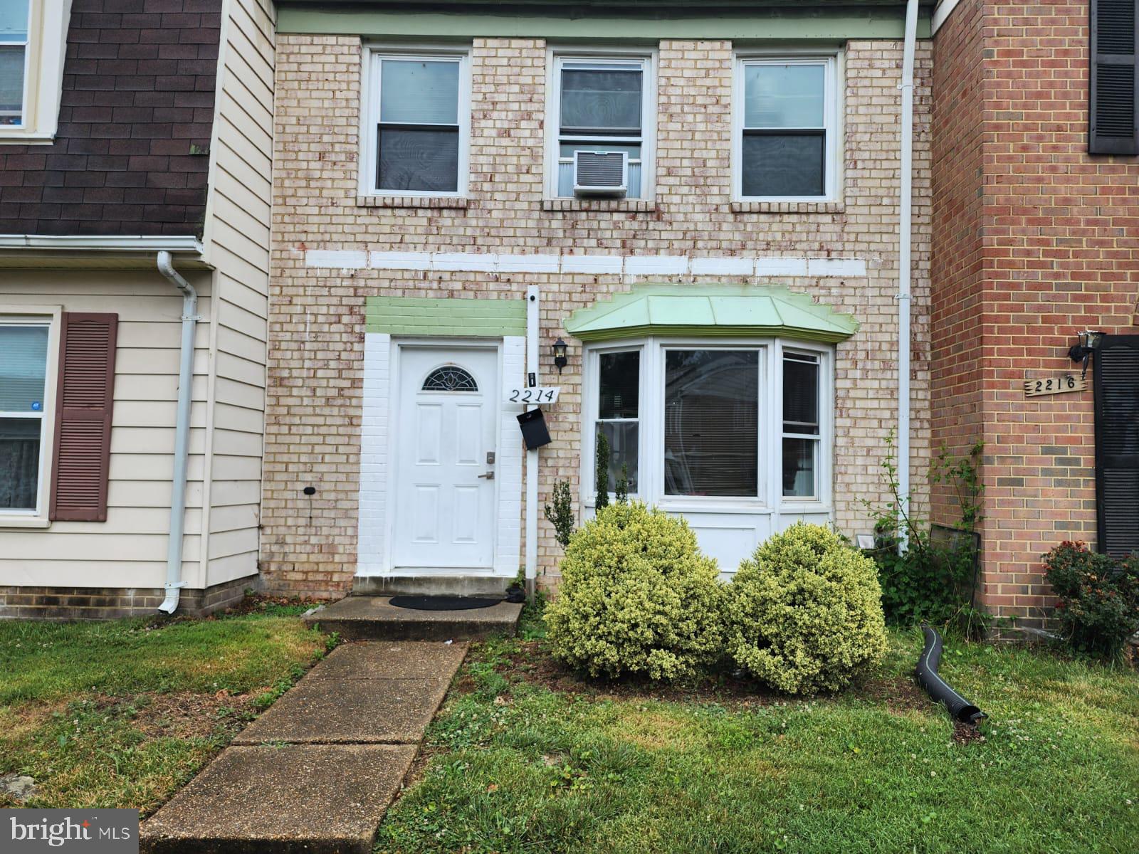 HILLCREST TOWNE - Residential